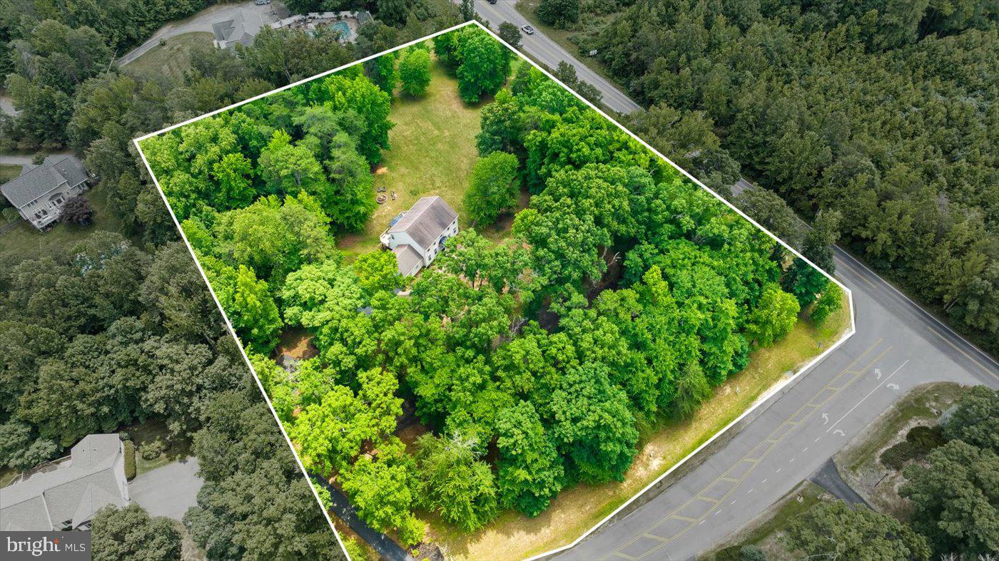 COURTHOUSE CROSSINGS - Residential