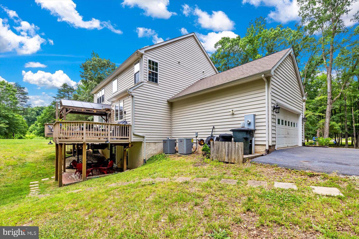 COURTHOUSE CROSSINGS - Residential