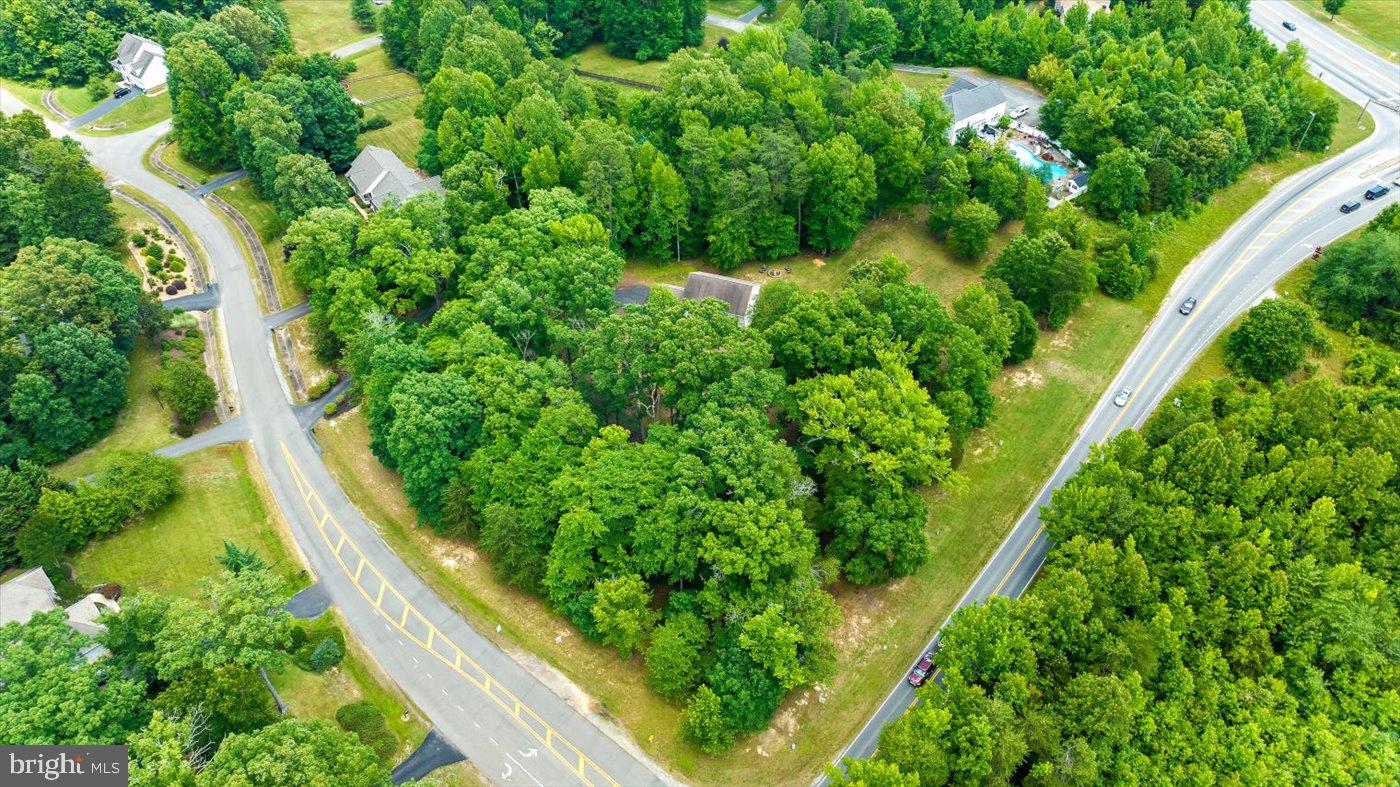 COURTHOUSE CROSSINGS - Residential