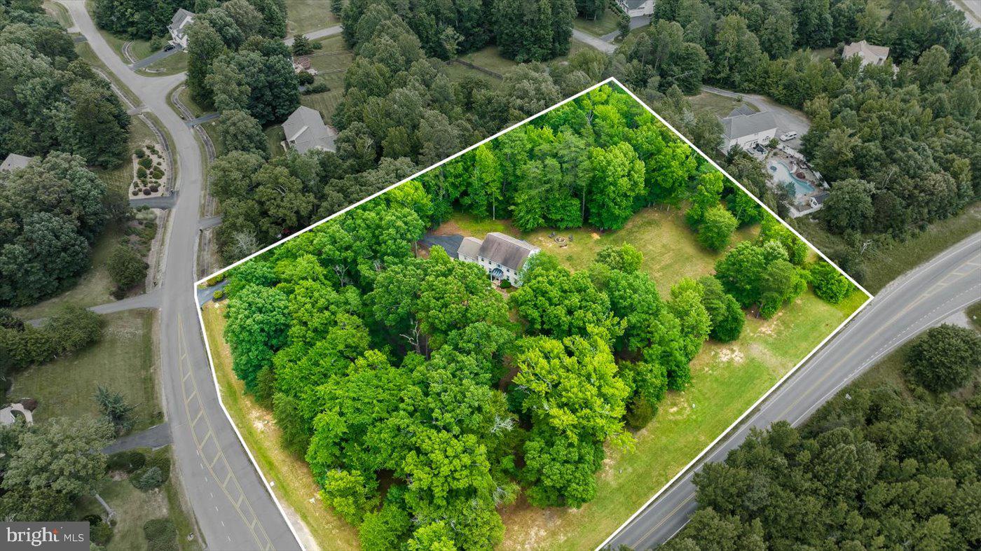 COURTHOUSE CROSSINGS - Residential