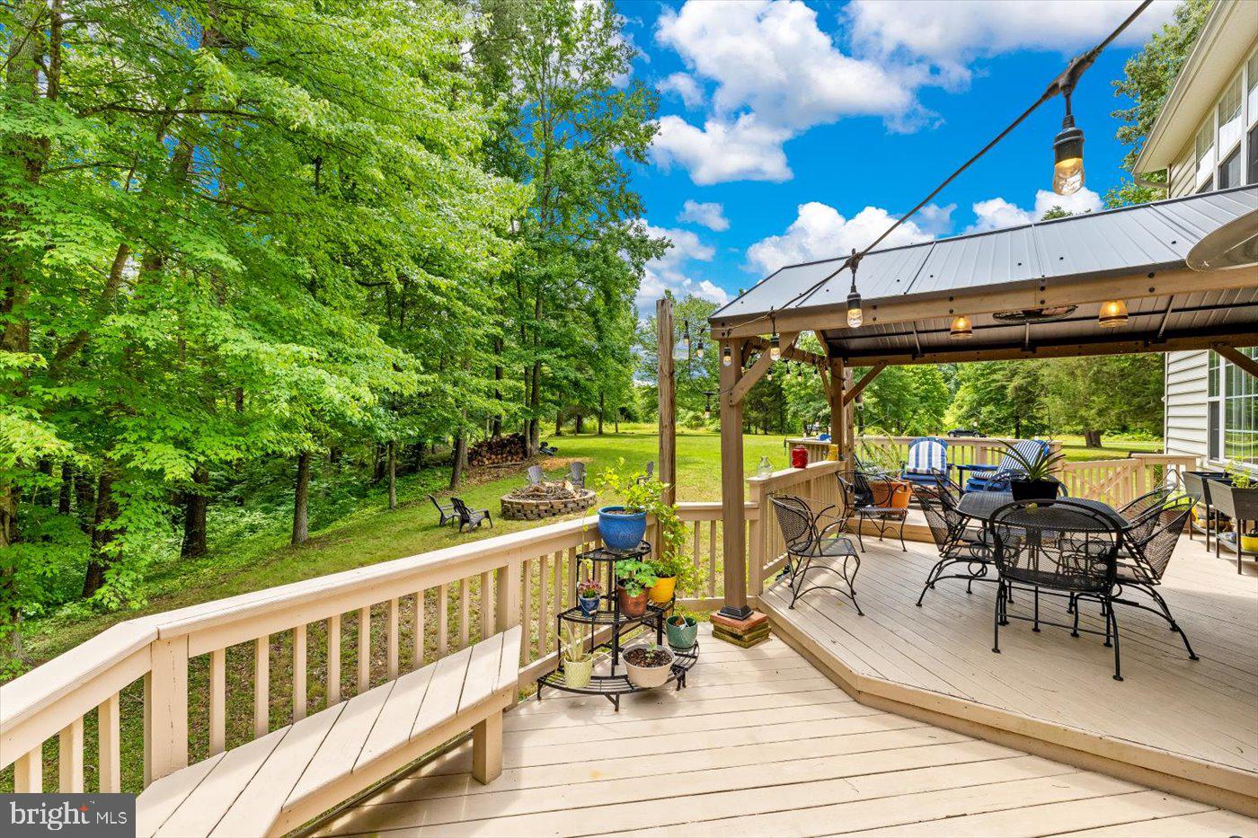 COURTHOUSE CROSSINGS - Residential