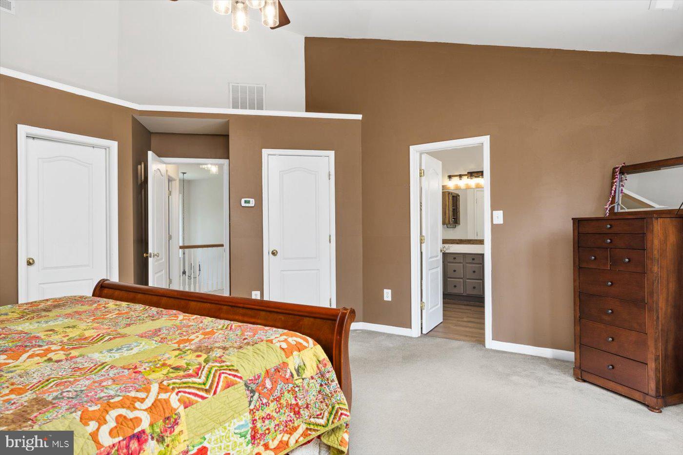 COURTHOUSE CROSSINGS - Residential