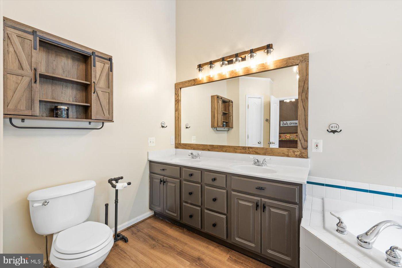 COURTHOUSE CROSSINGS - Residential