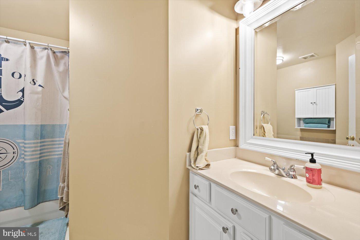 COURTHOUSE CROSSINGS - Residential