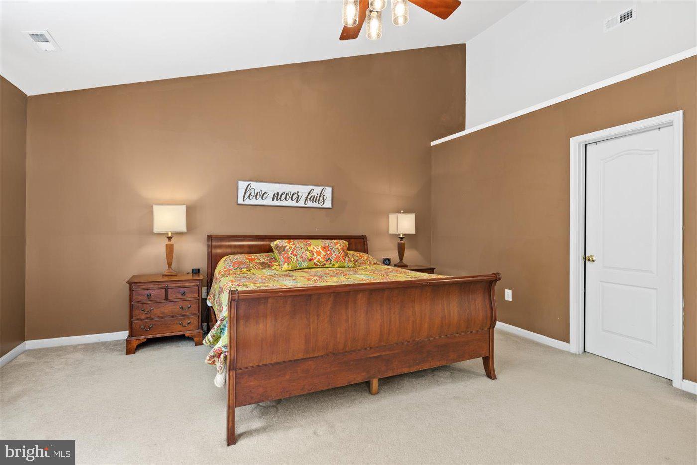 COURTHOUSE CROSSINGS - Residential