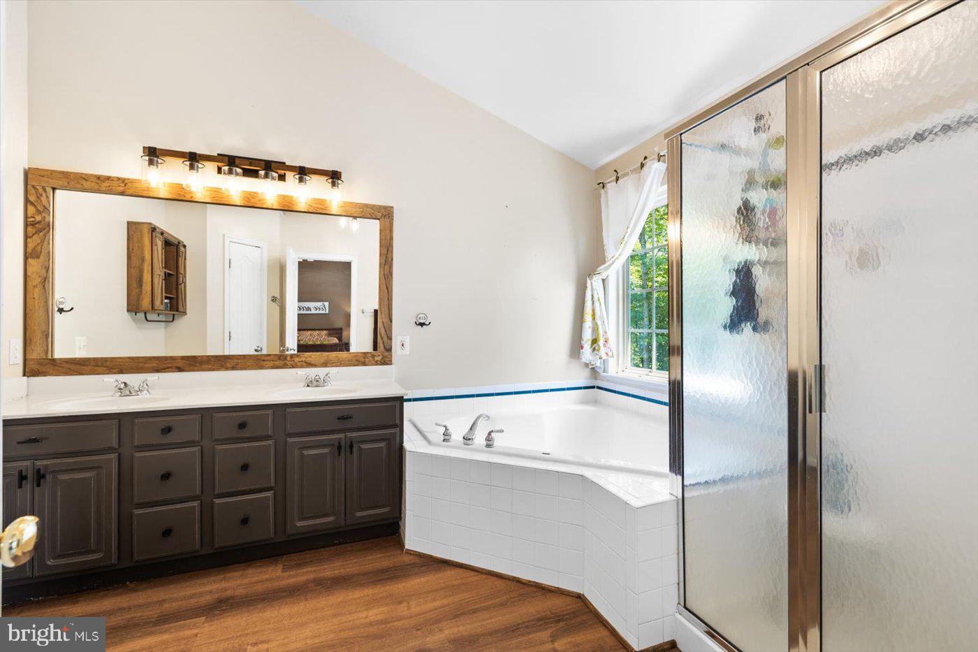 COURTHOUSE CROSSINGS - Residential