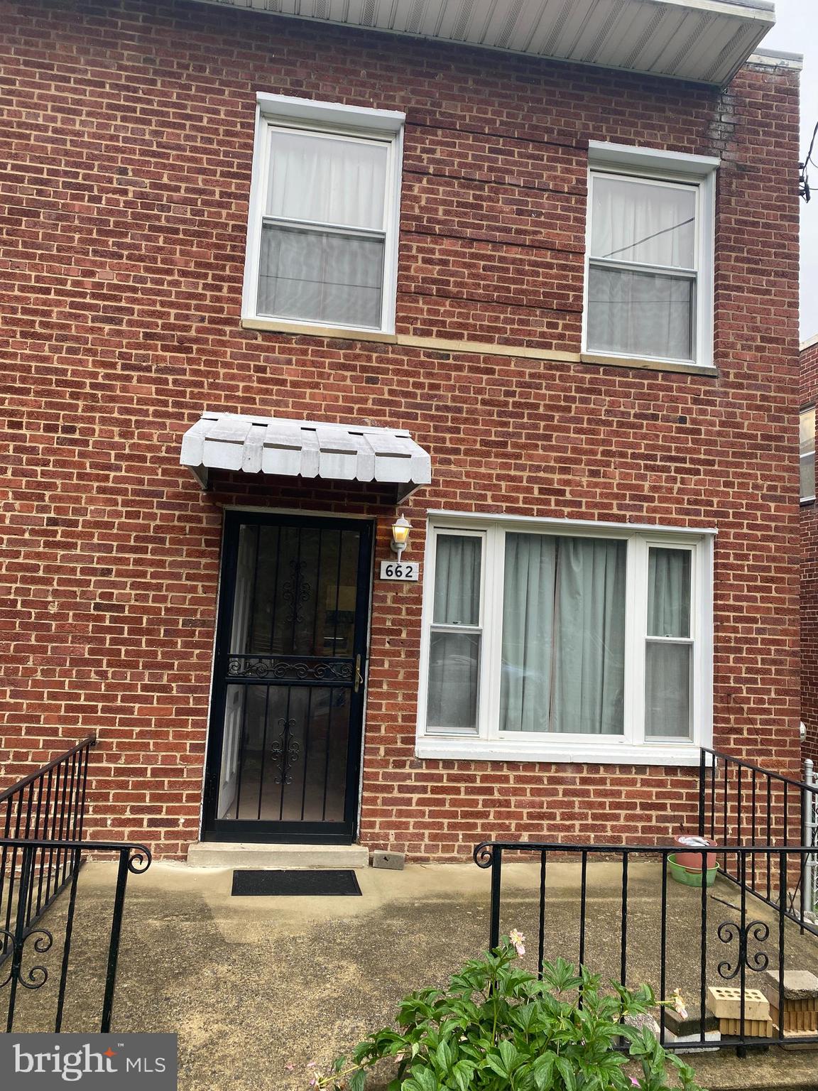 662 JEFFERSON STREET NE