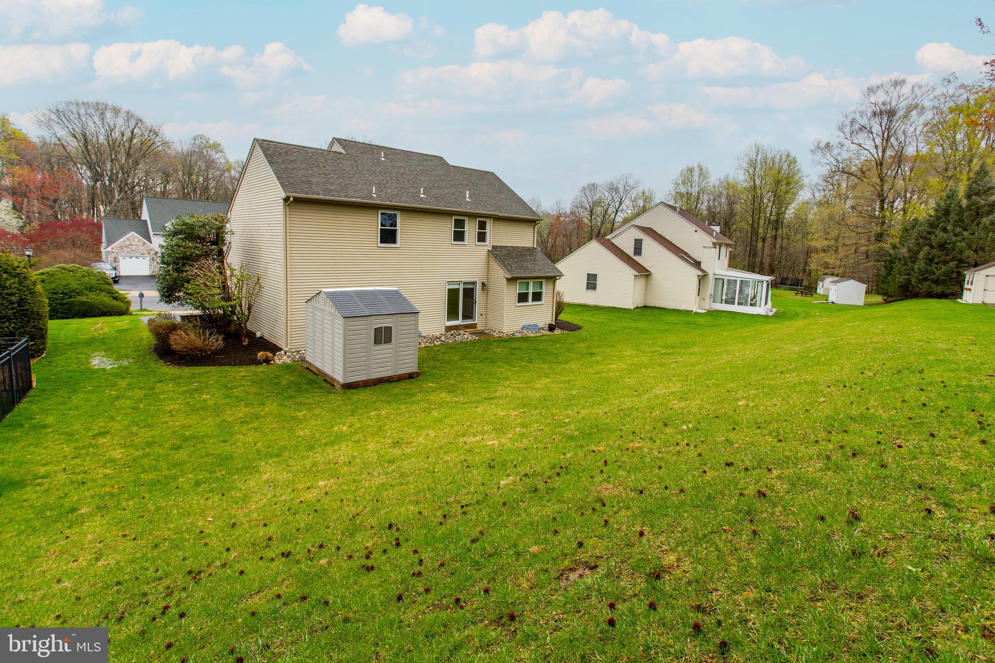 HUNTERS WOODS - Residential