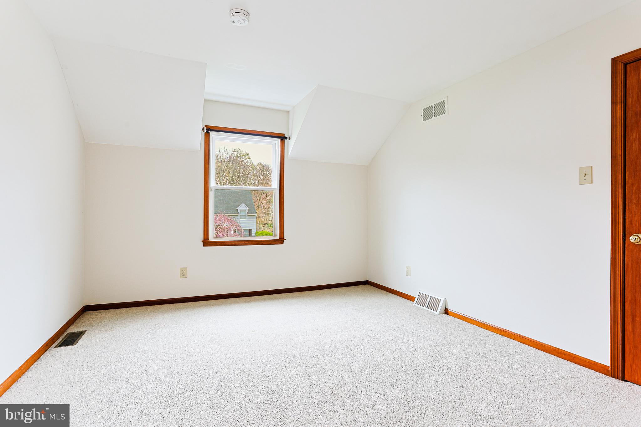 HUNTERS WOODS - Residential