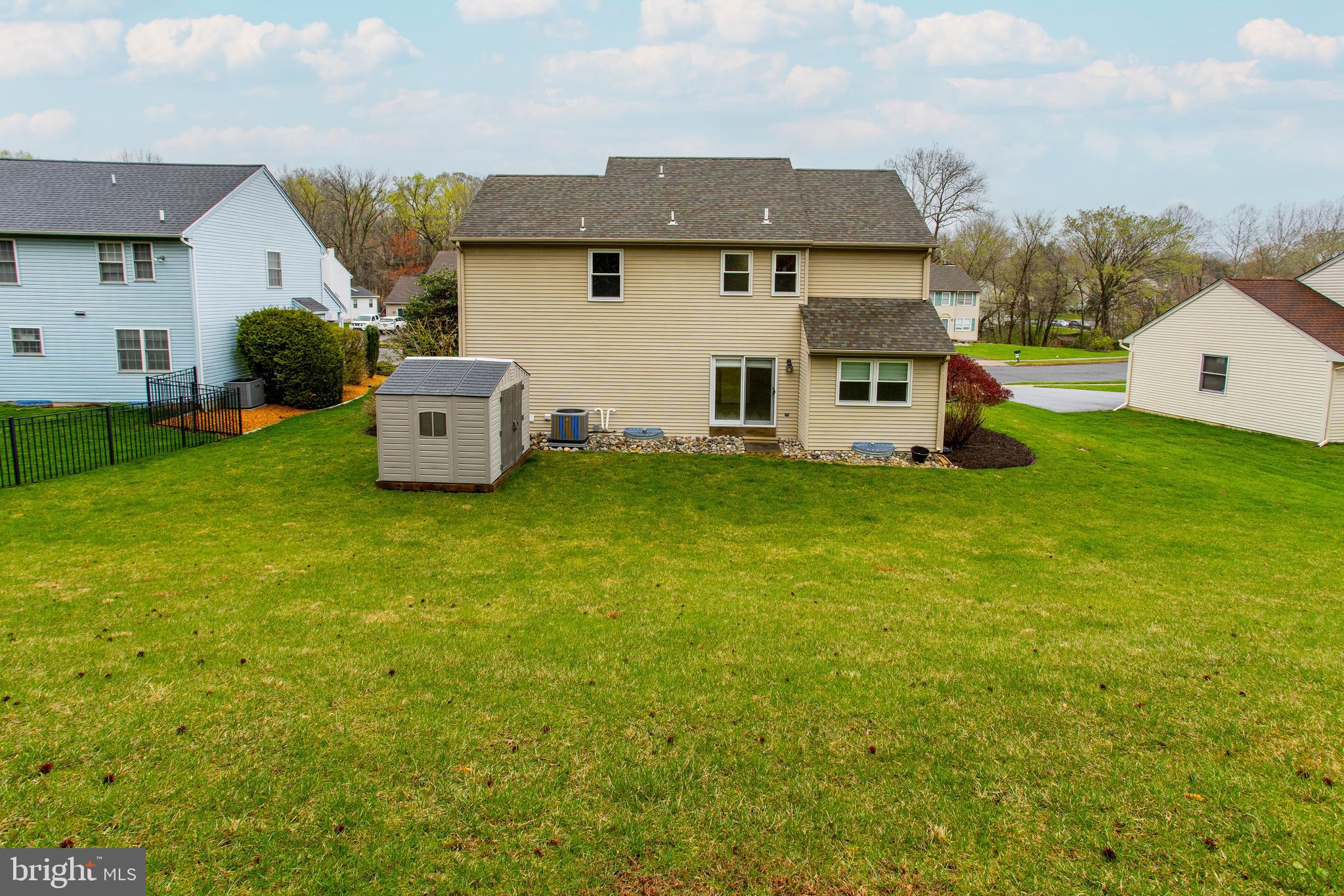 HUNTERS WOODS - Residential