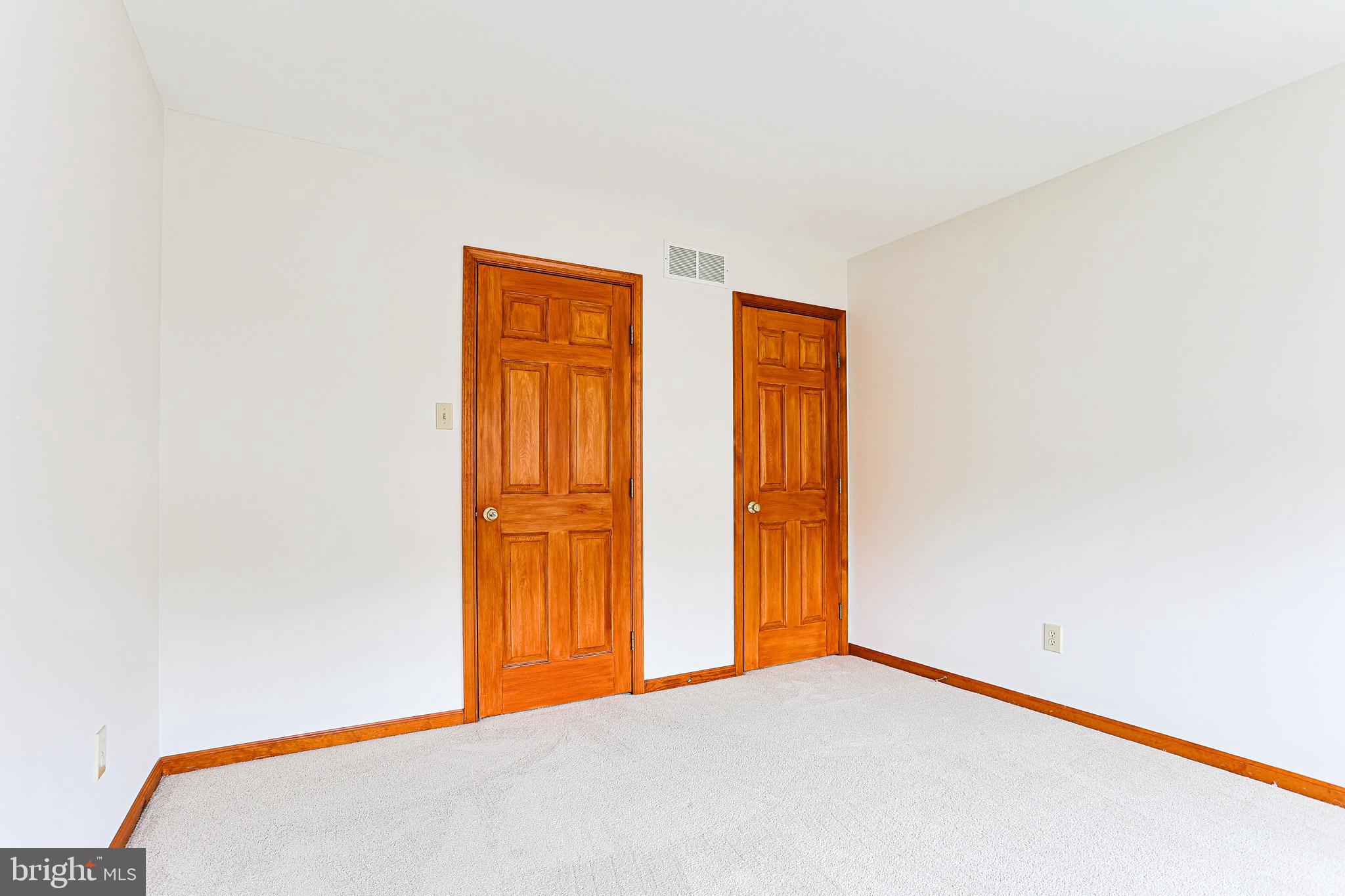 HUNTERS WOODS - Residential