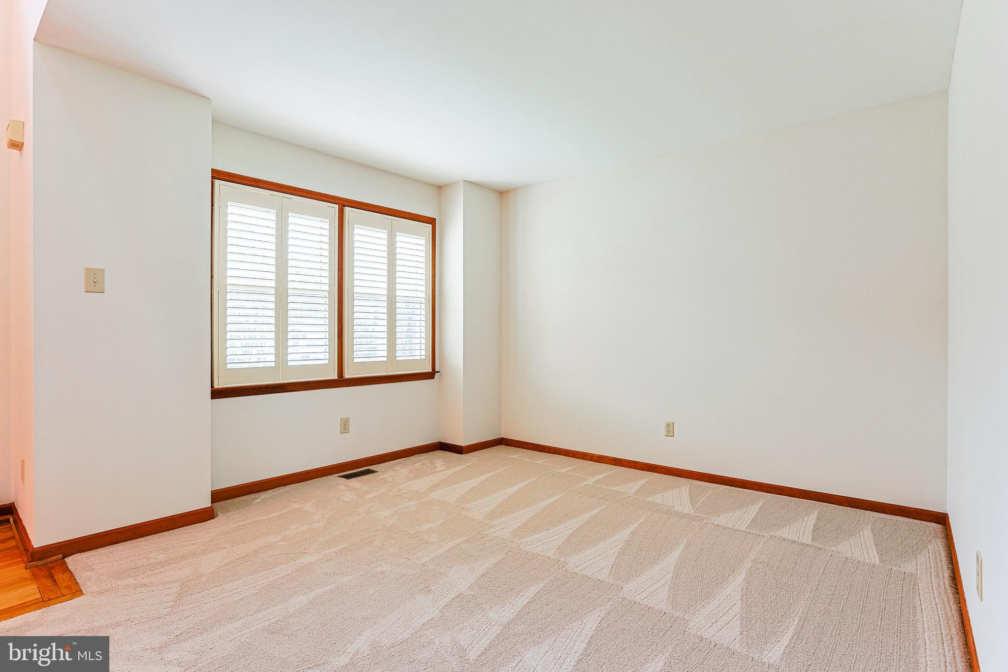 HUNTERS WOODS - Residential