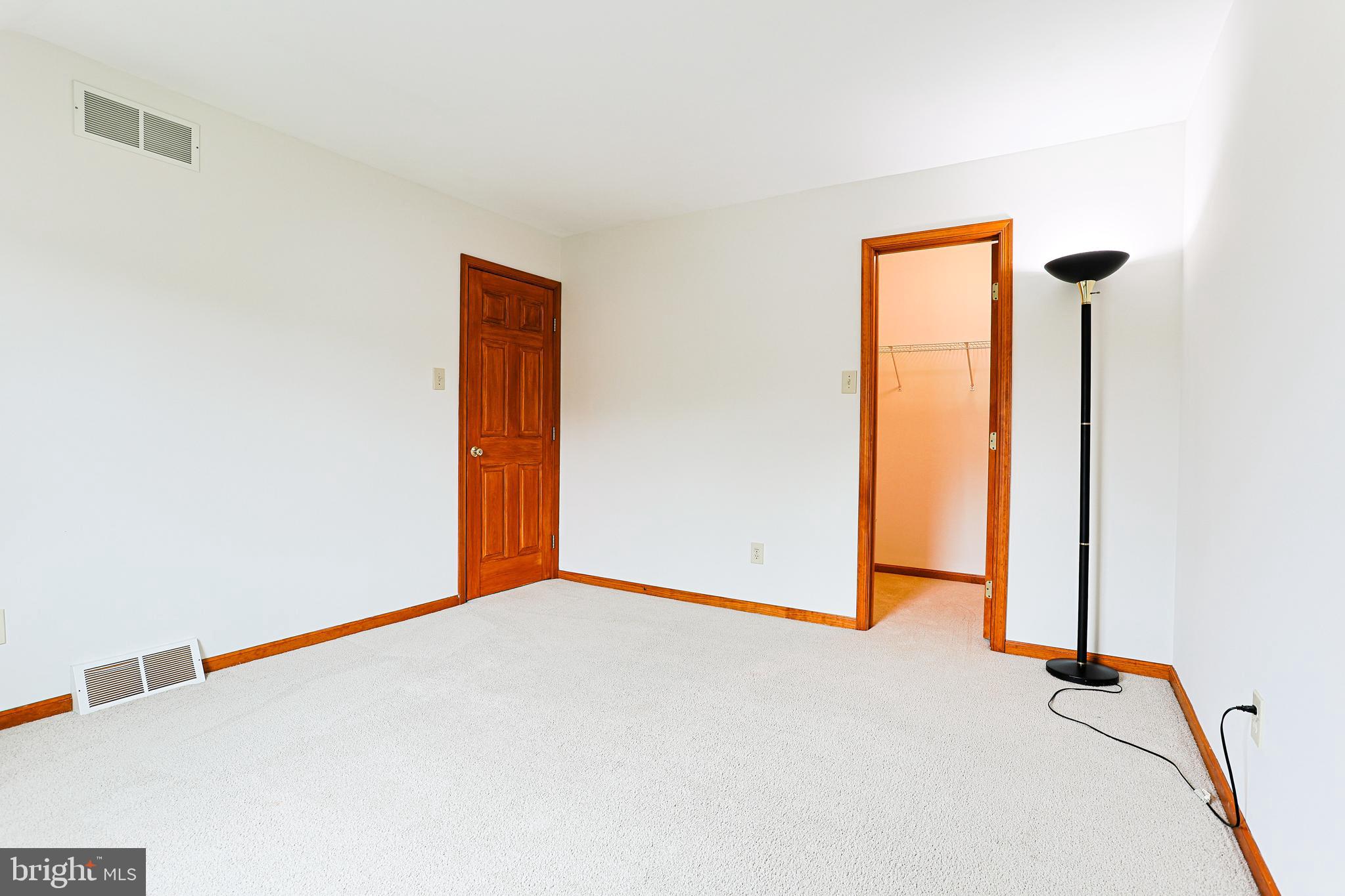 HUNTERS WOODS - Residential