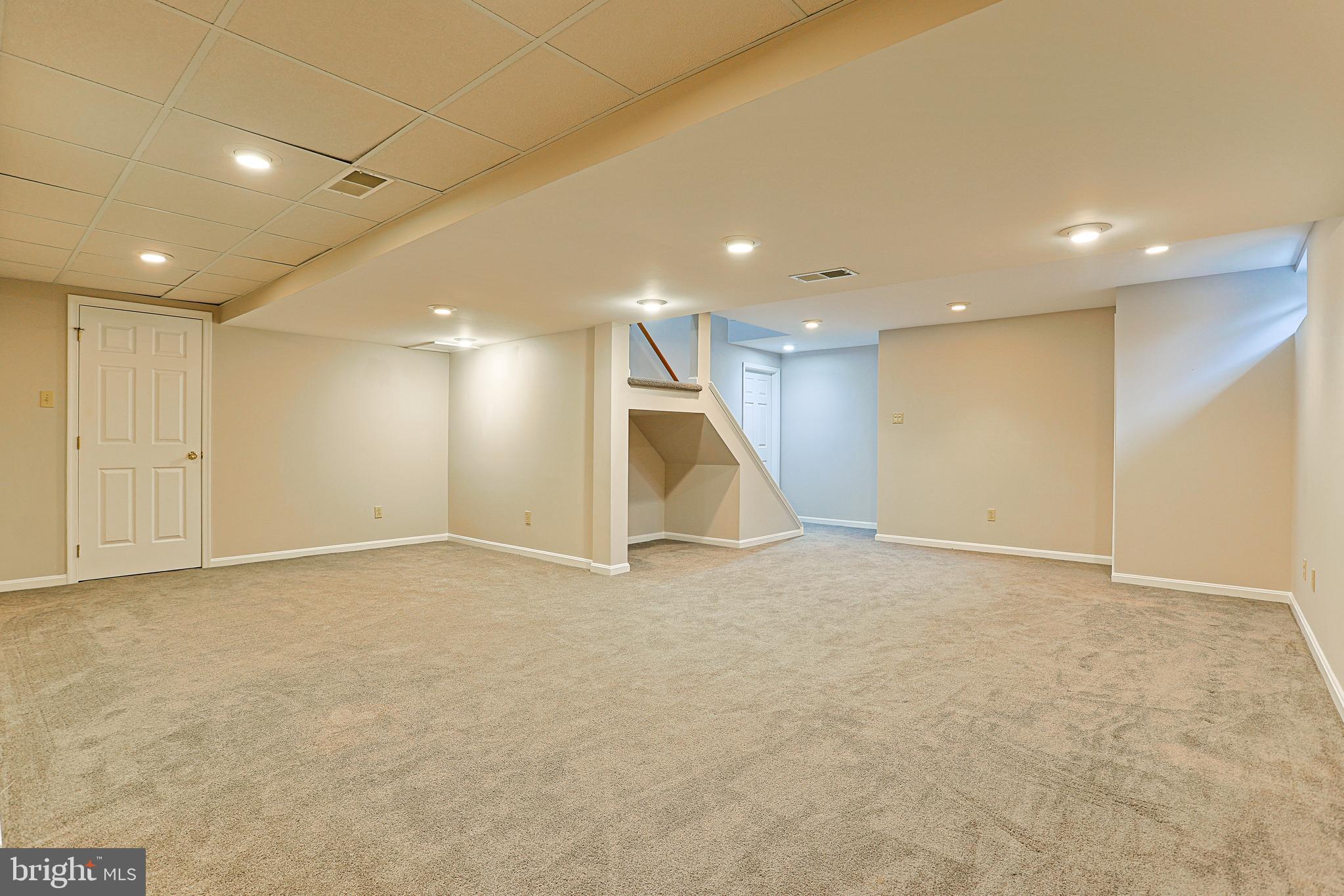 HUNTERS WOODS - Residential