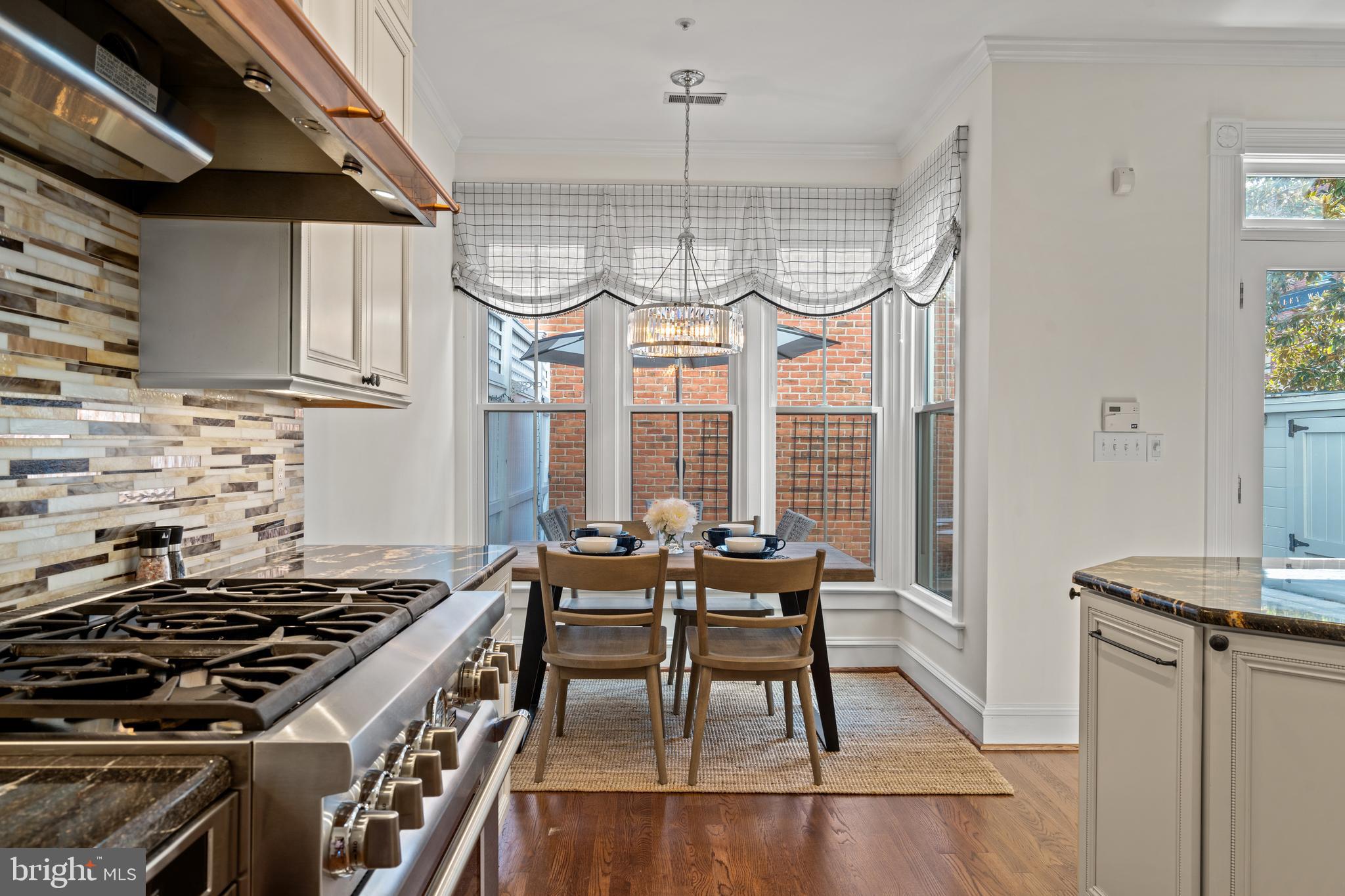 OLD TOWN - Residential Lease