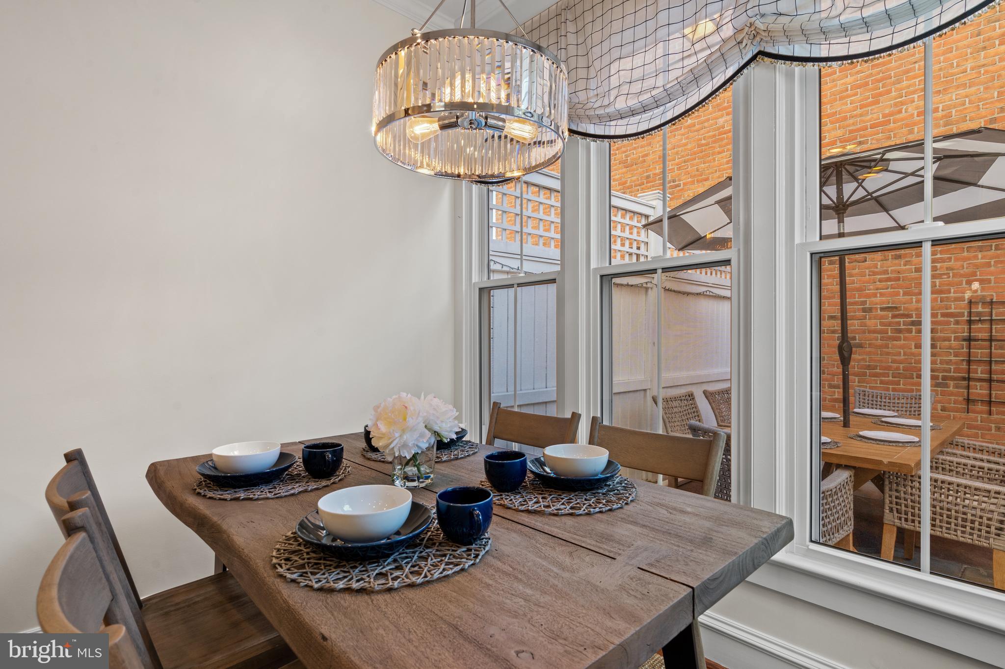 OLD TOWN - Residential Lease