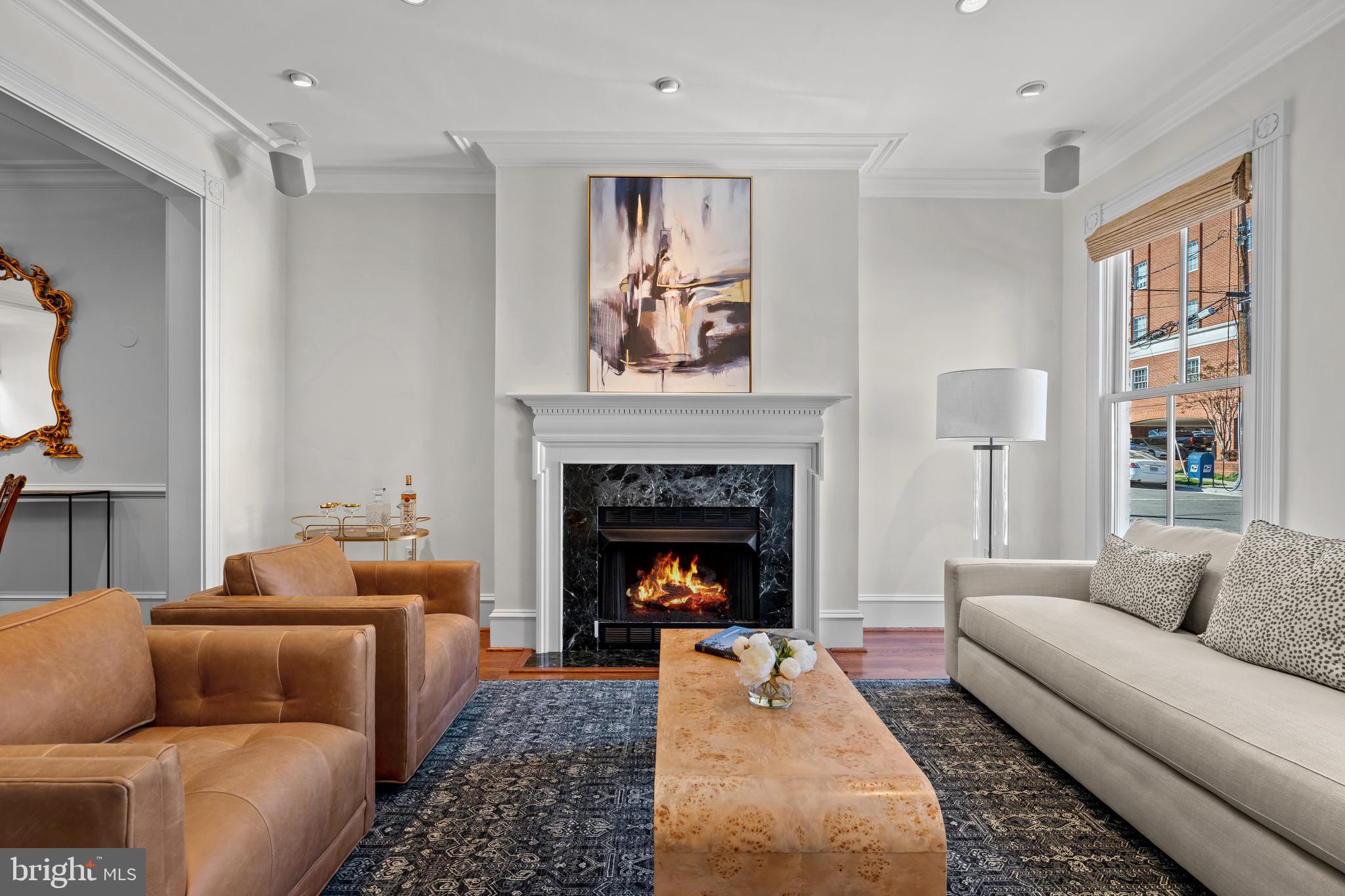 OLD TOWN - Residential Lease