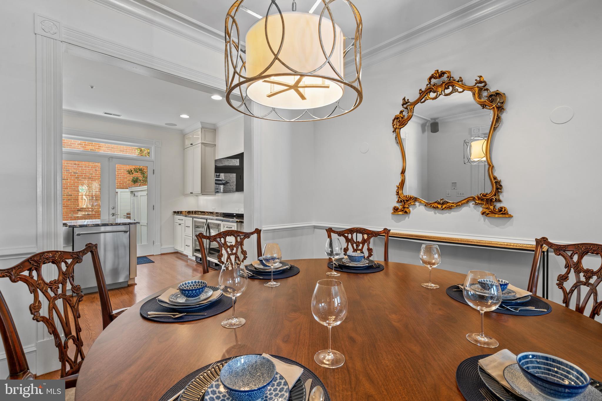 OLD TOWN - Residential Lease