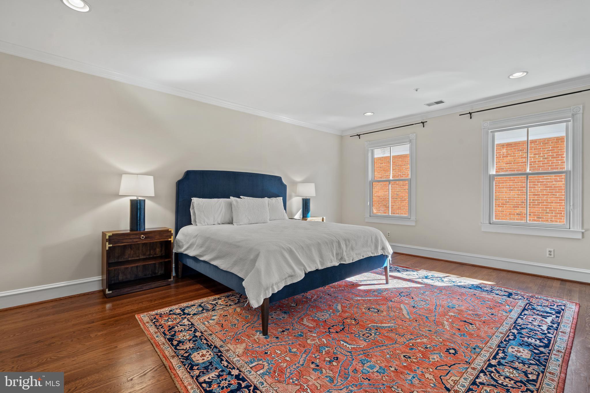 OLD TOWN - Residential Lease