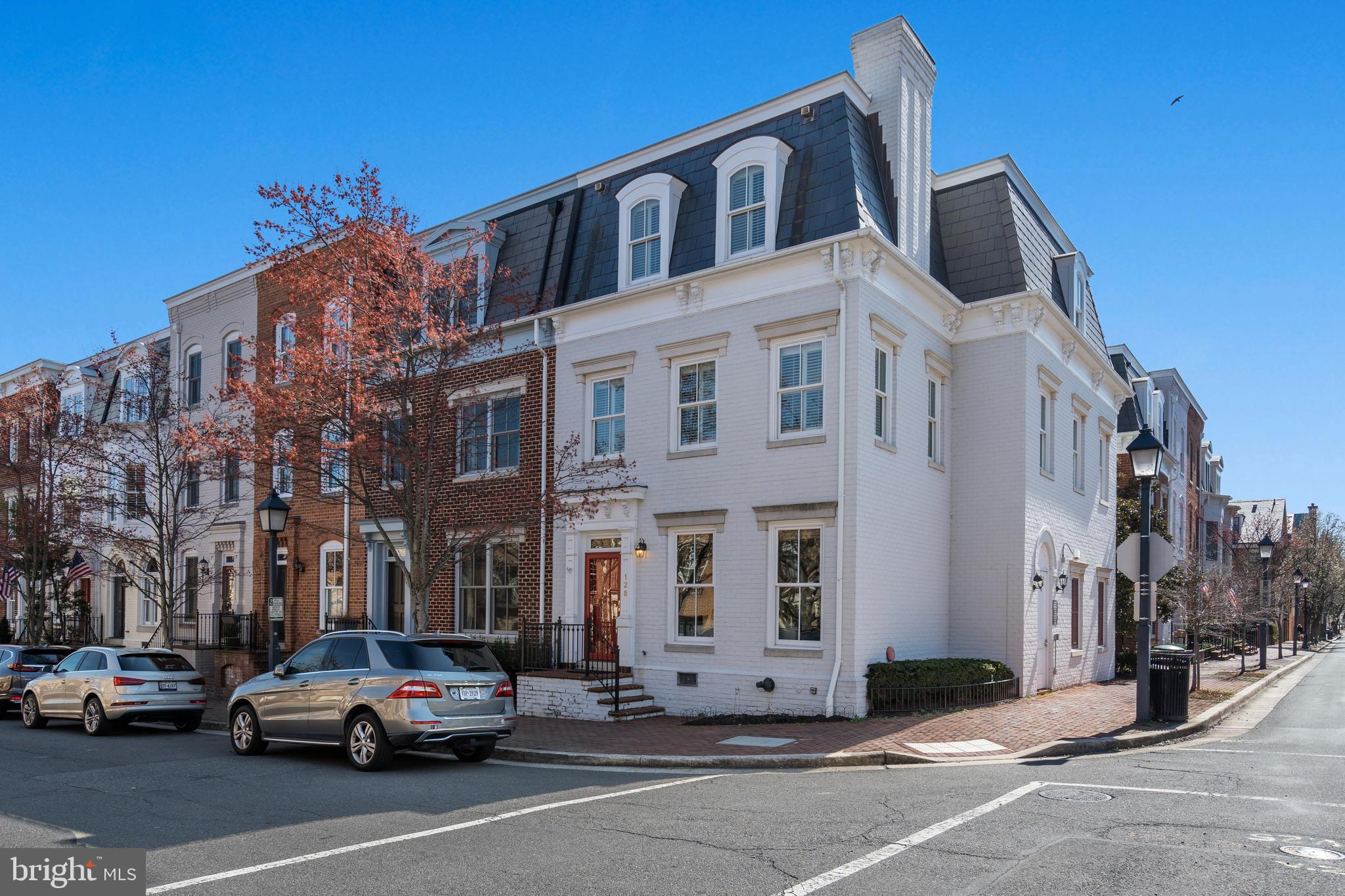 OLD TOWN - Residential Lease