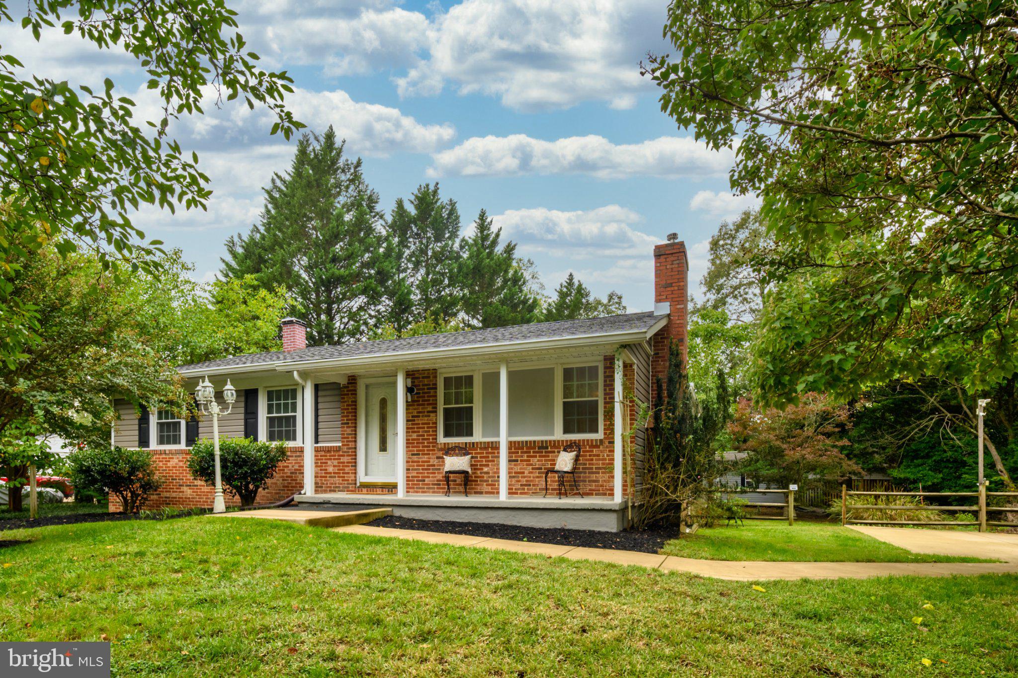 1523 MANOR VIEW ROAD