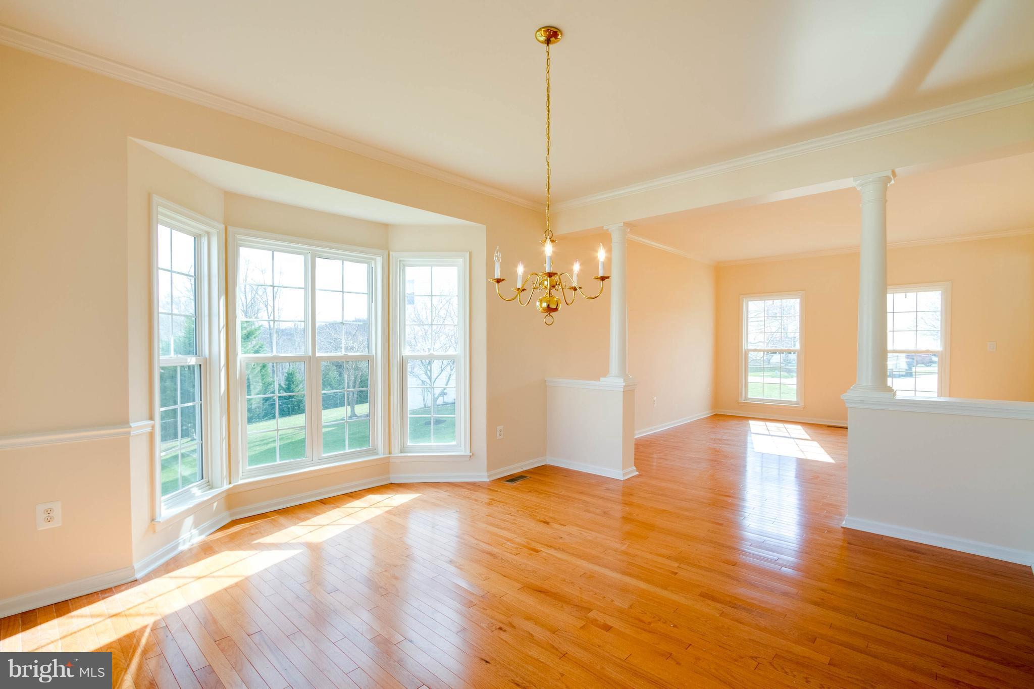 HAMPTON OAKS - Residential