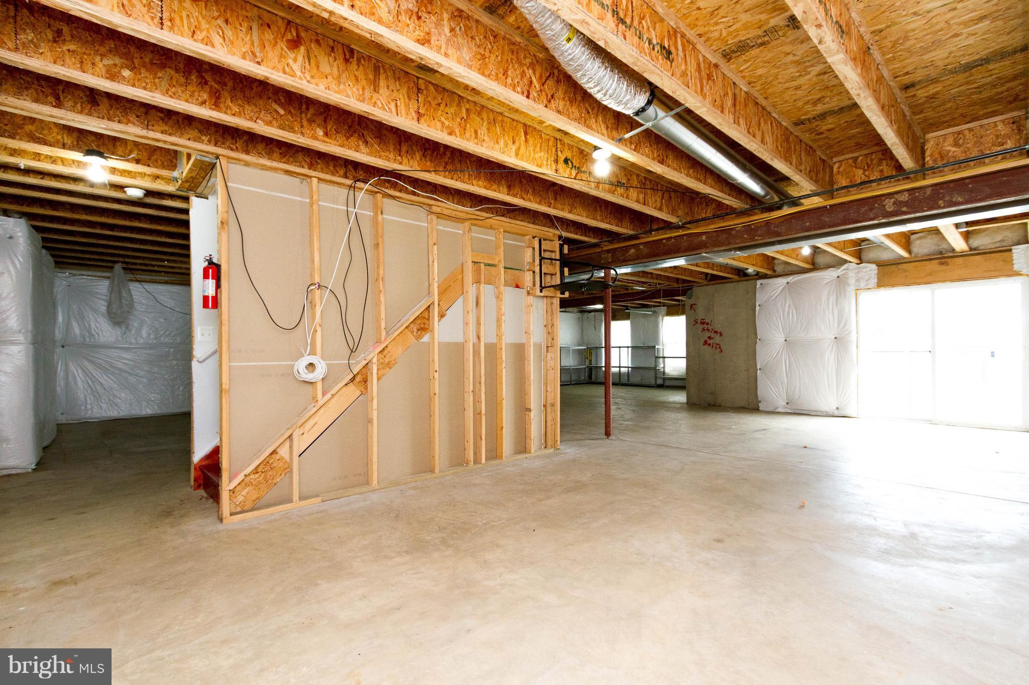 HAMPTON OAKS - Residential