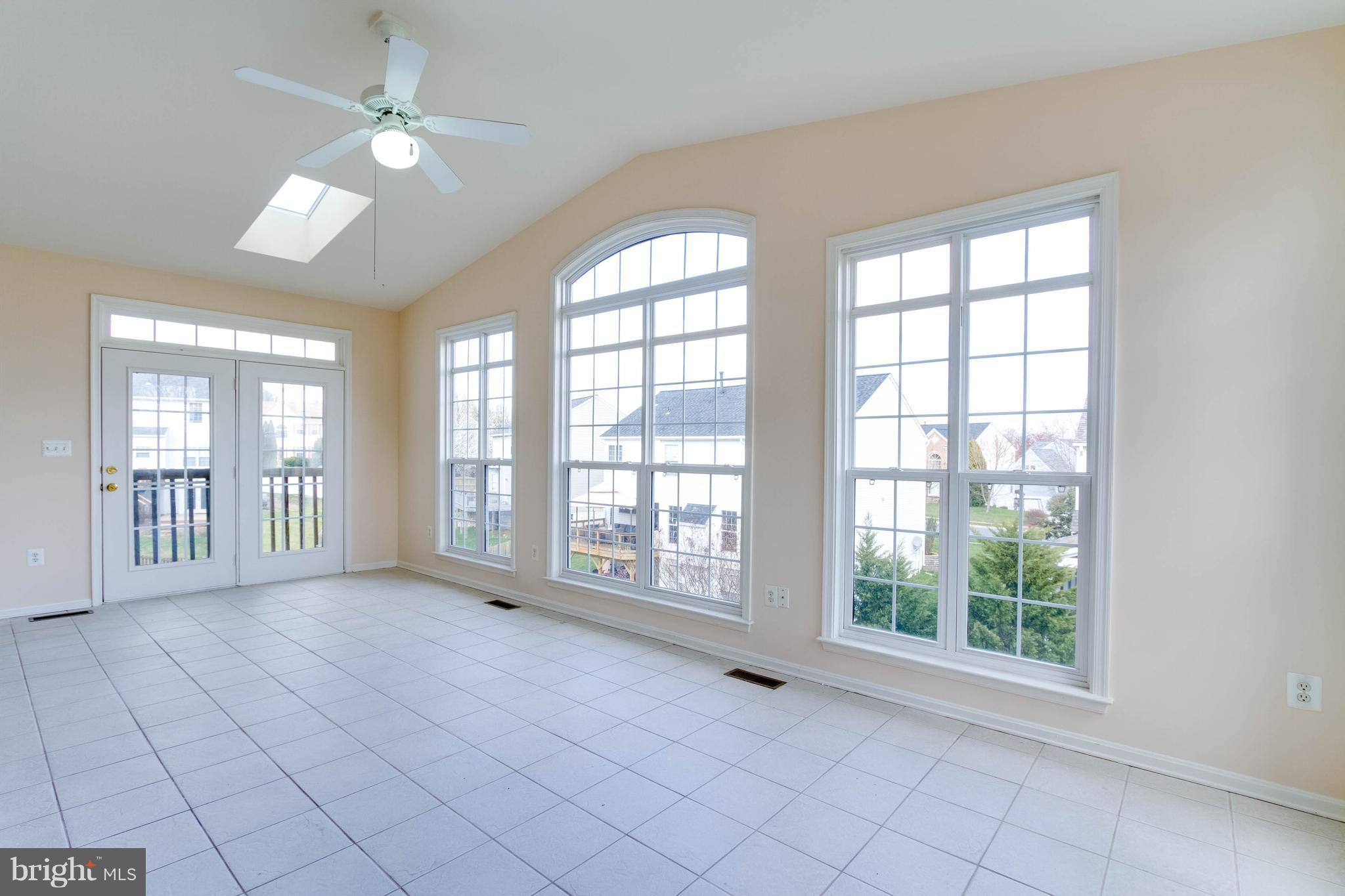 HAMPTON OAKS - Residential