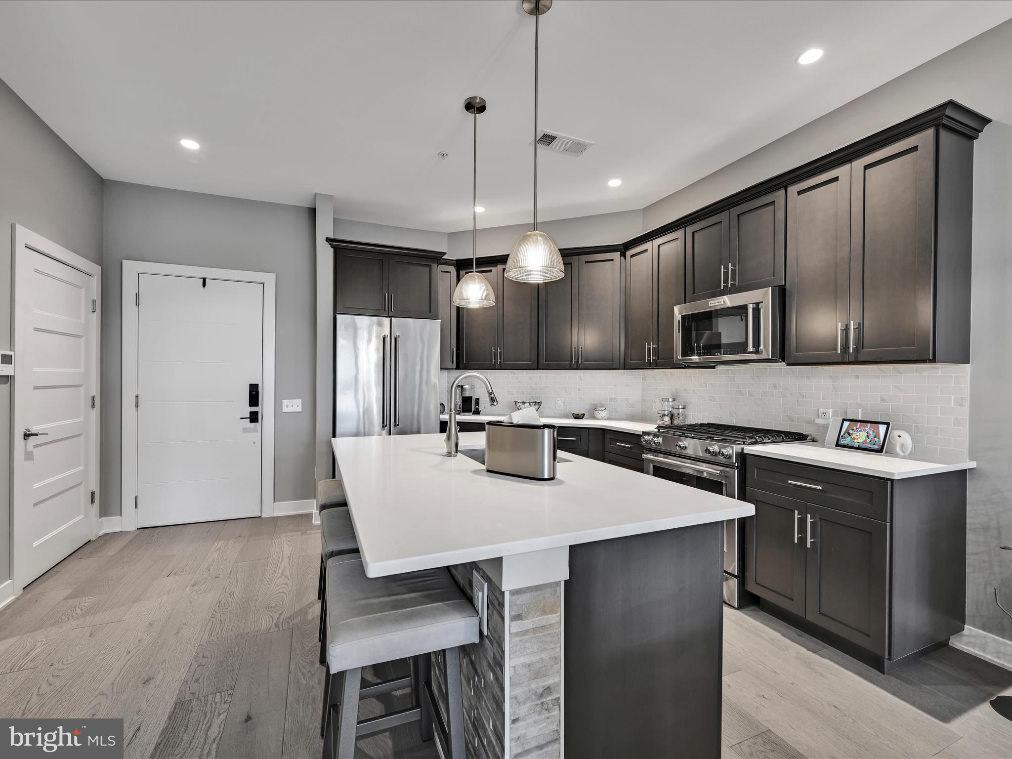 575 SOUTH CONDOS - Residential