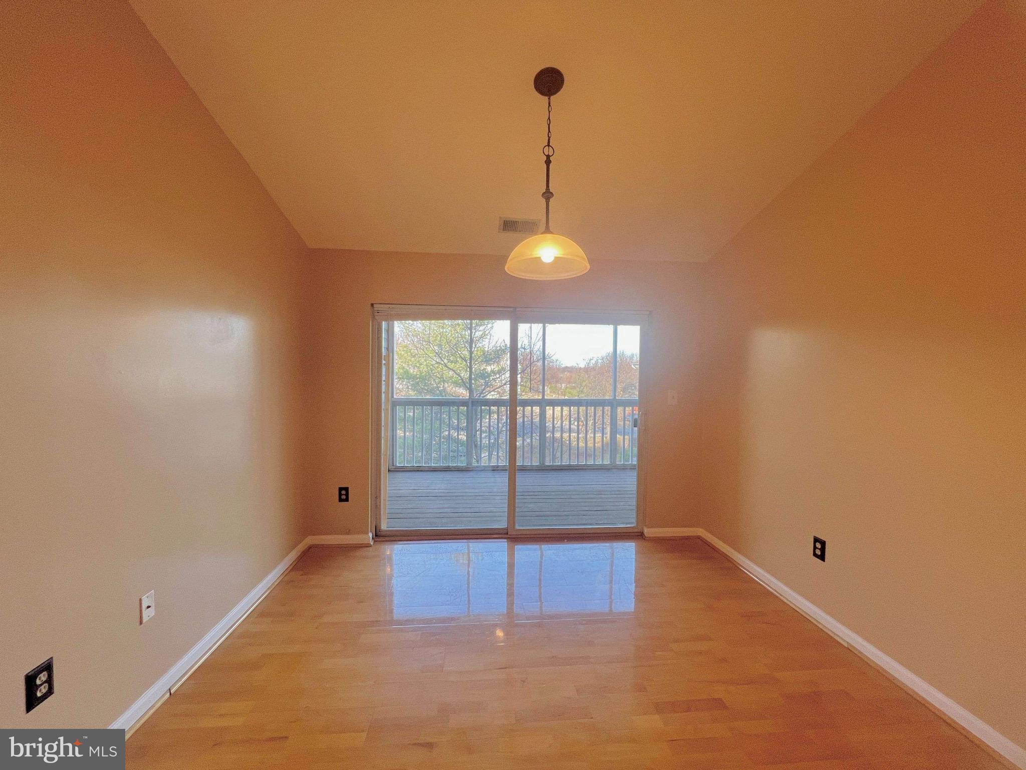 CROMWELL FOUNTAIN - Residential Lease