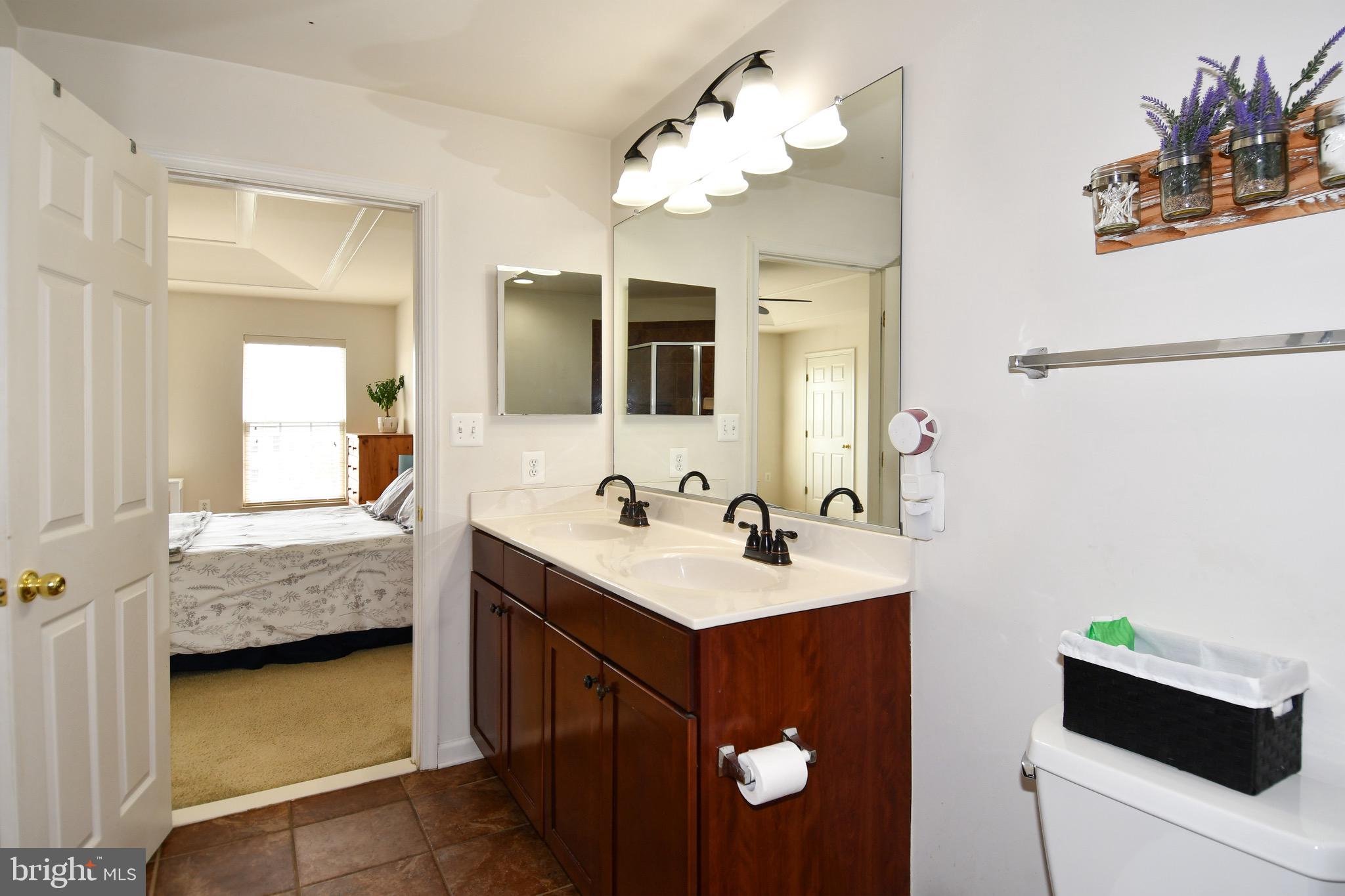 MARKET CENTER CONDOMINIUM - Residential