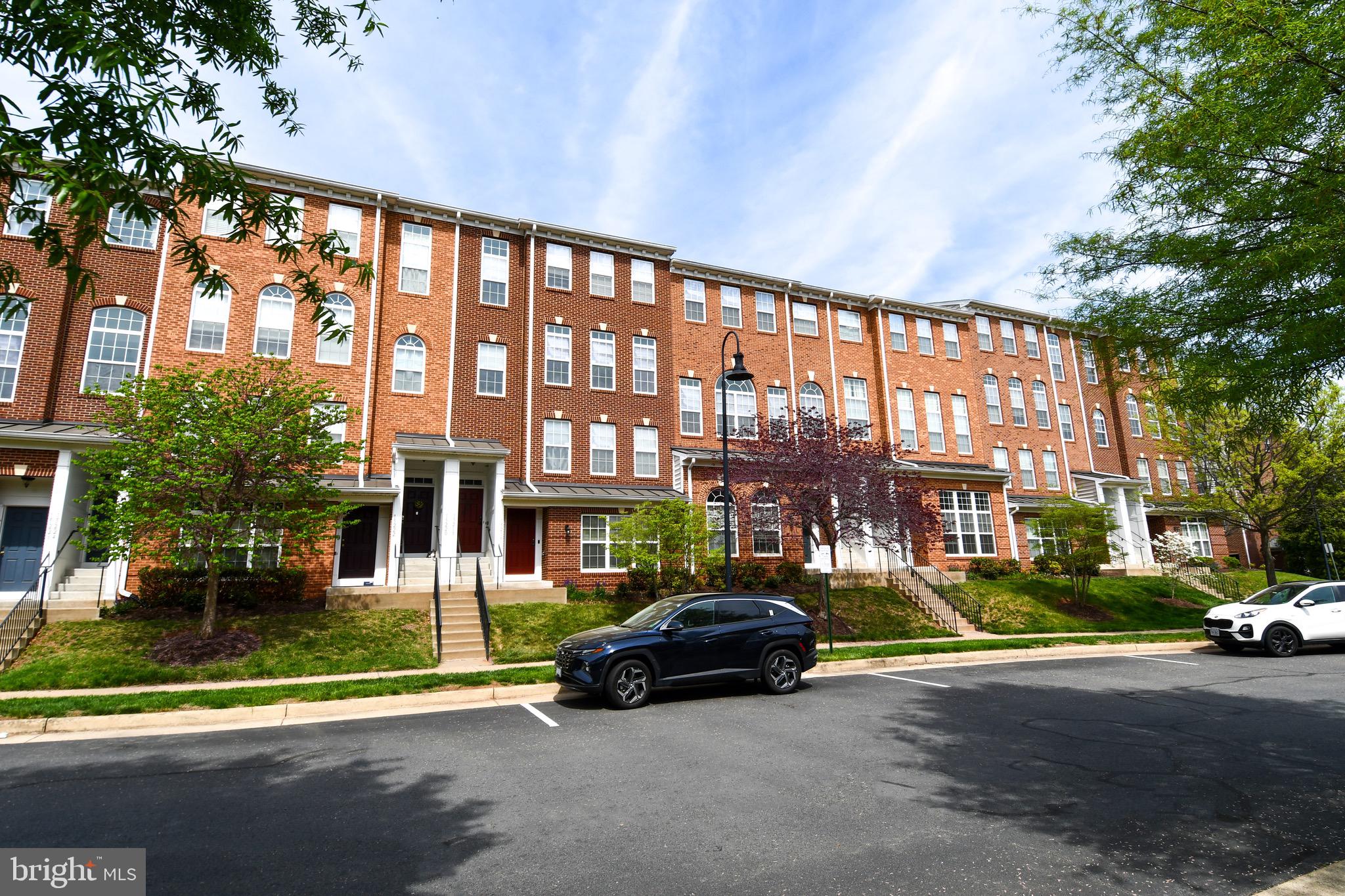 MARKET CENTER CONDOMINIUM - Residential