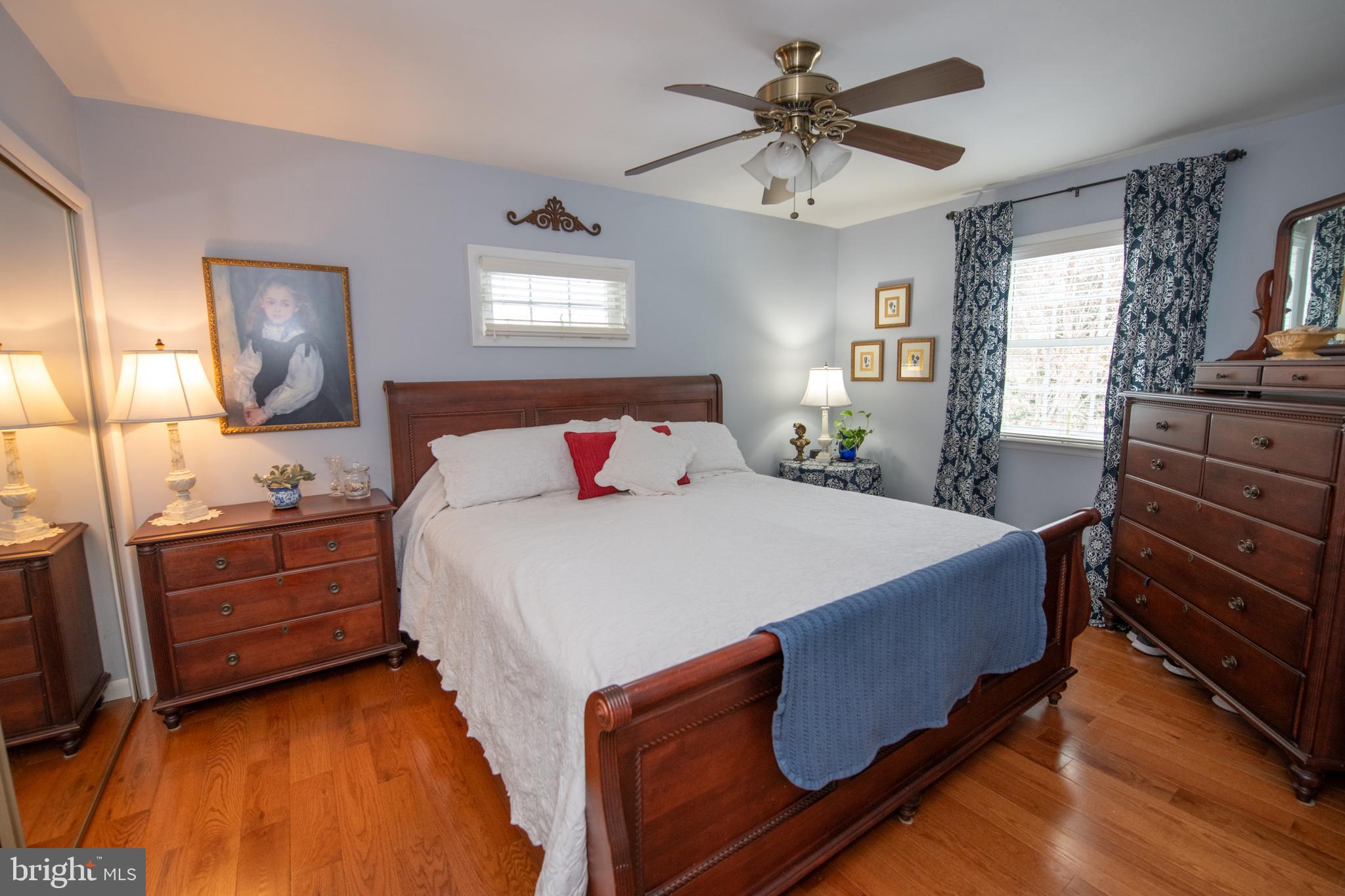 BURGUNDY HILLS - Residential