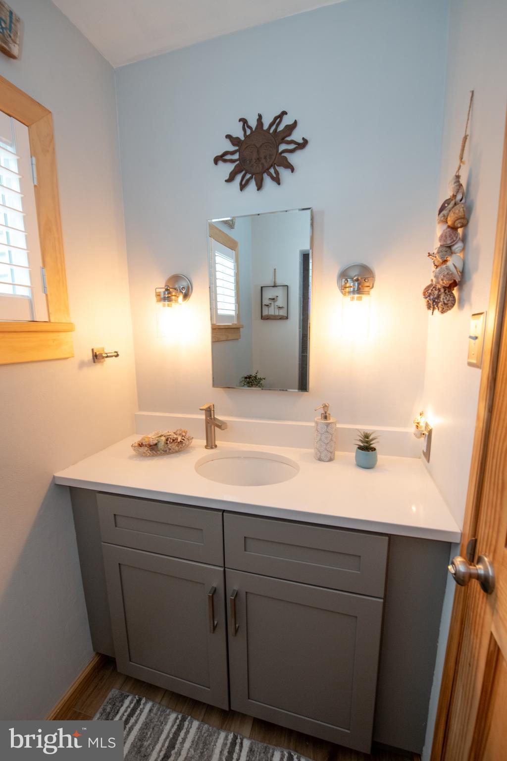 BURGUNDY HILLS - Residential