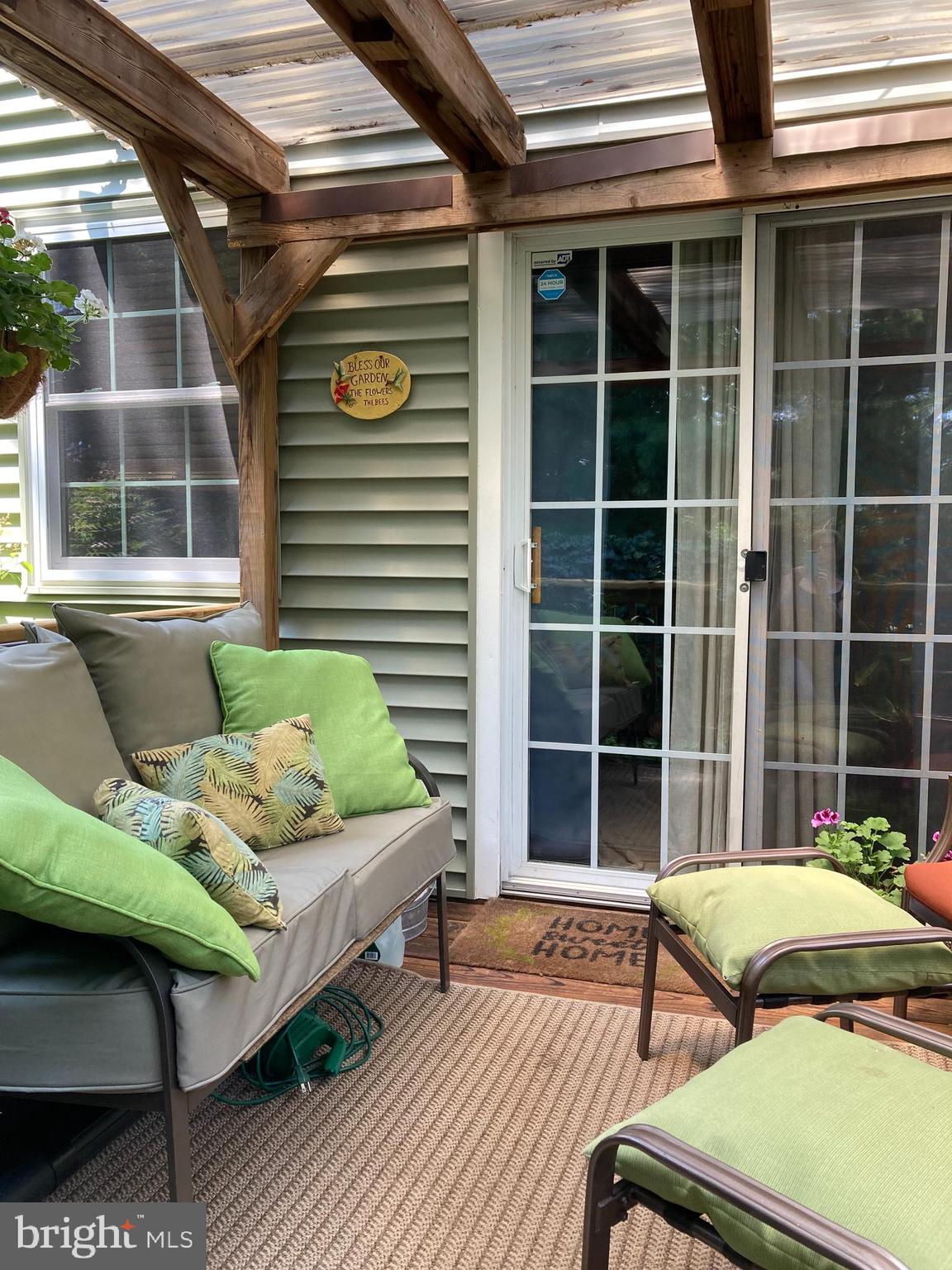 BURGUNDY HILLS - Residential