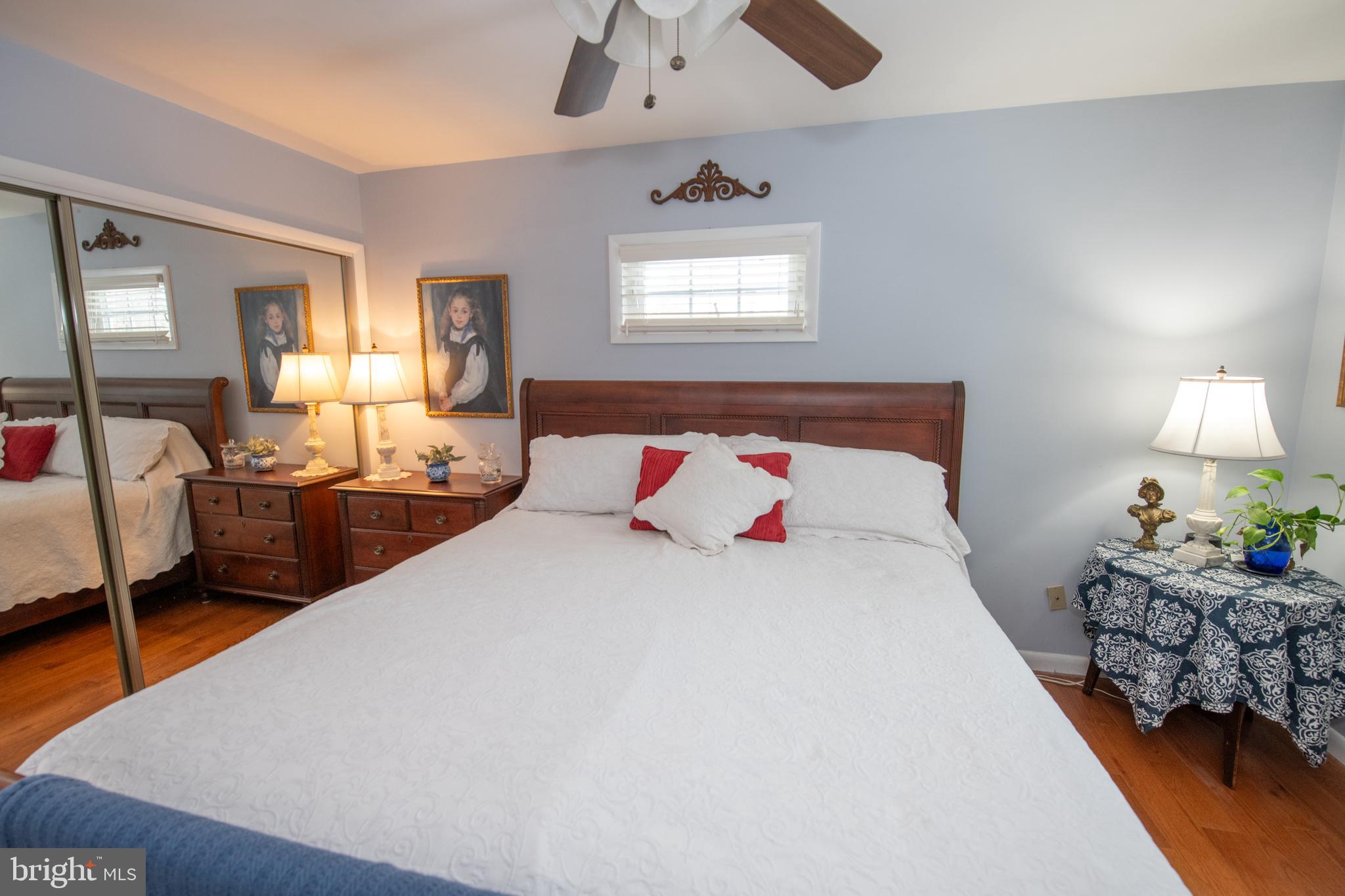 BURGUNDY HILLS - Residential