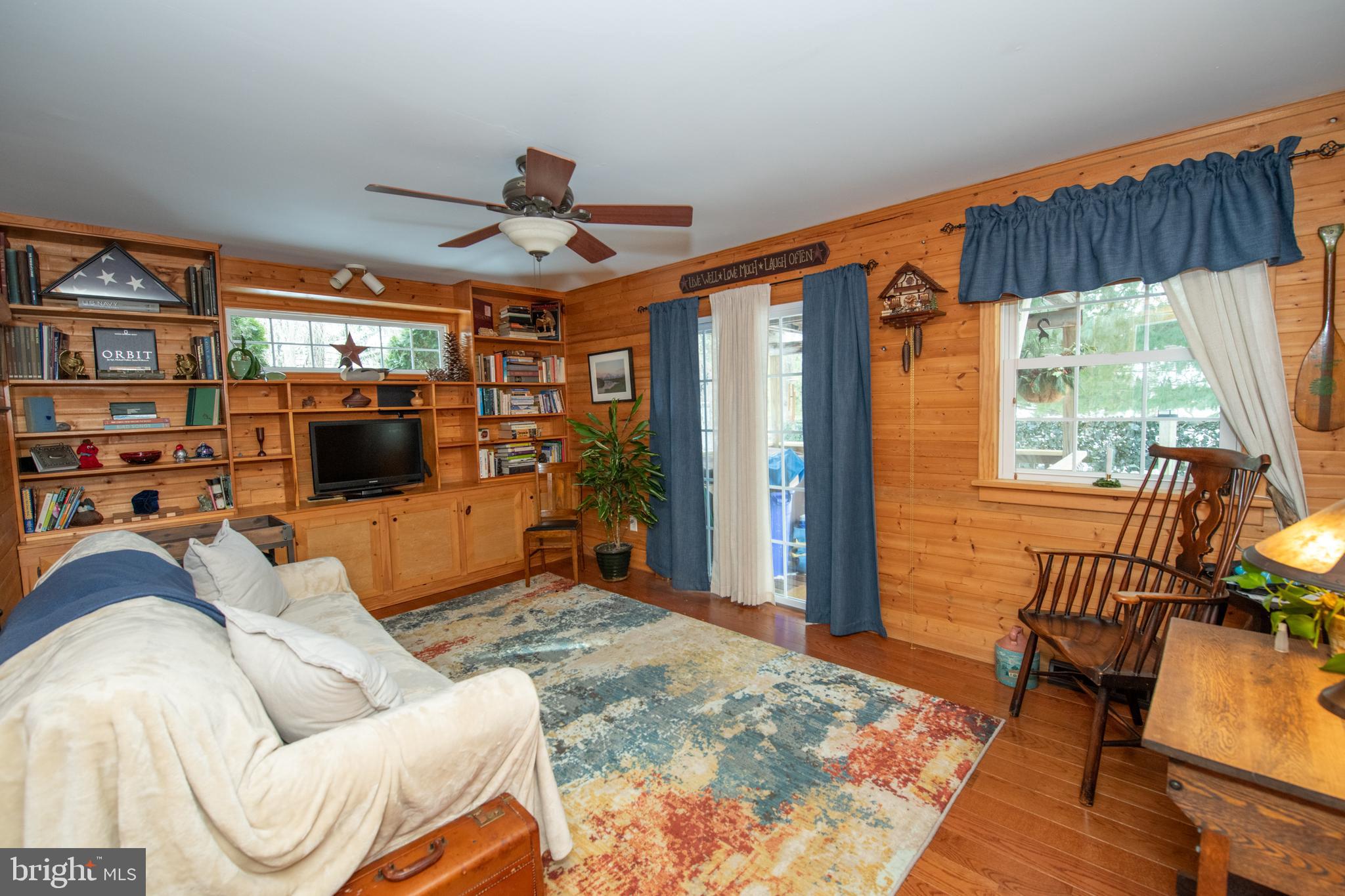 BURGUNDY HILLS - Residential