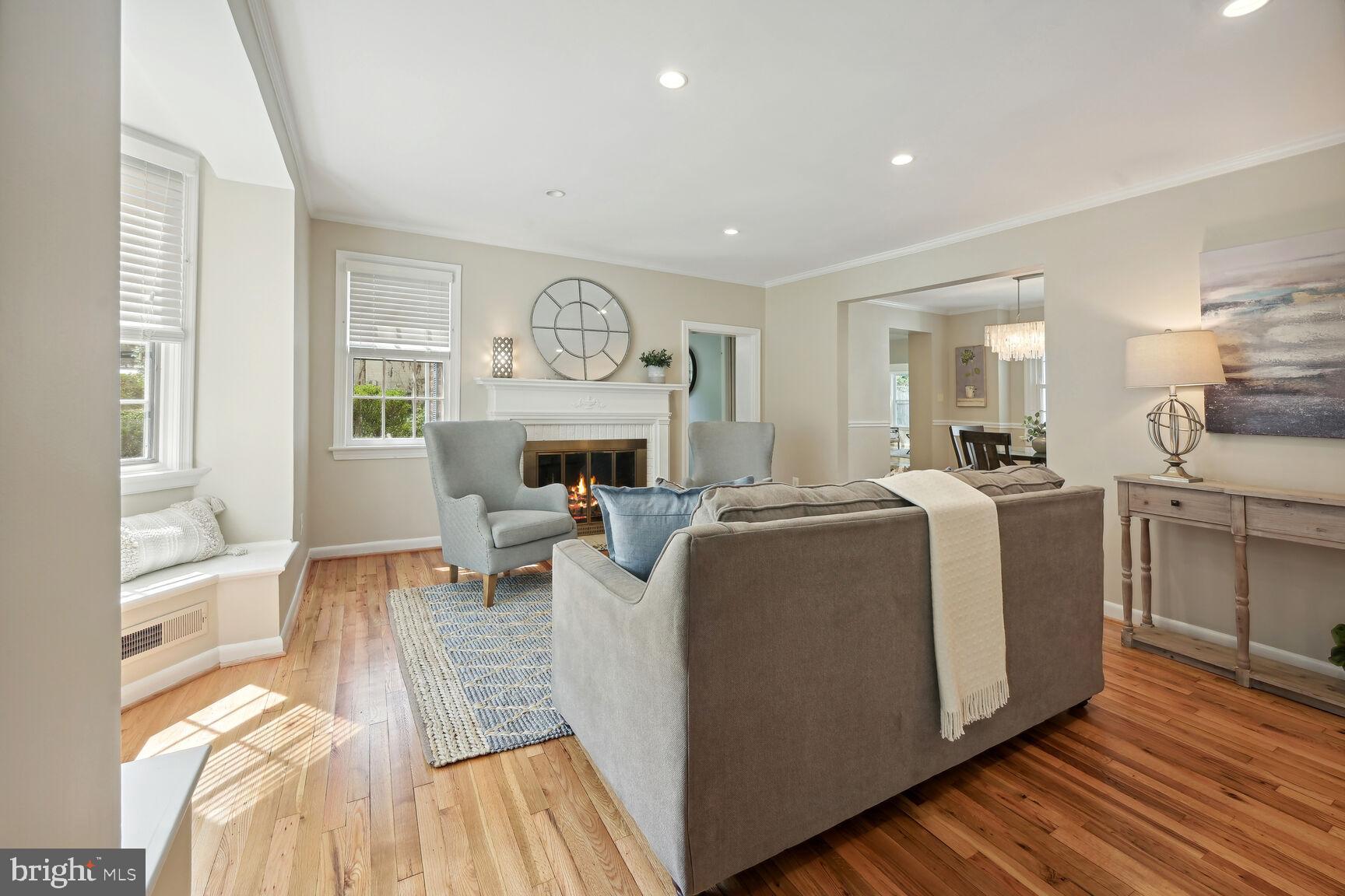 CHEVY CHASE MANOR - Residential