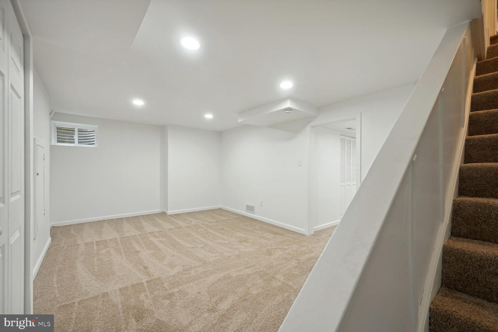 CHEVY CHASE MANOR - Residential