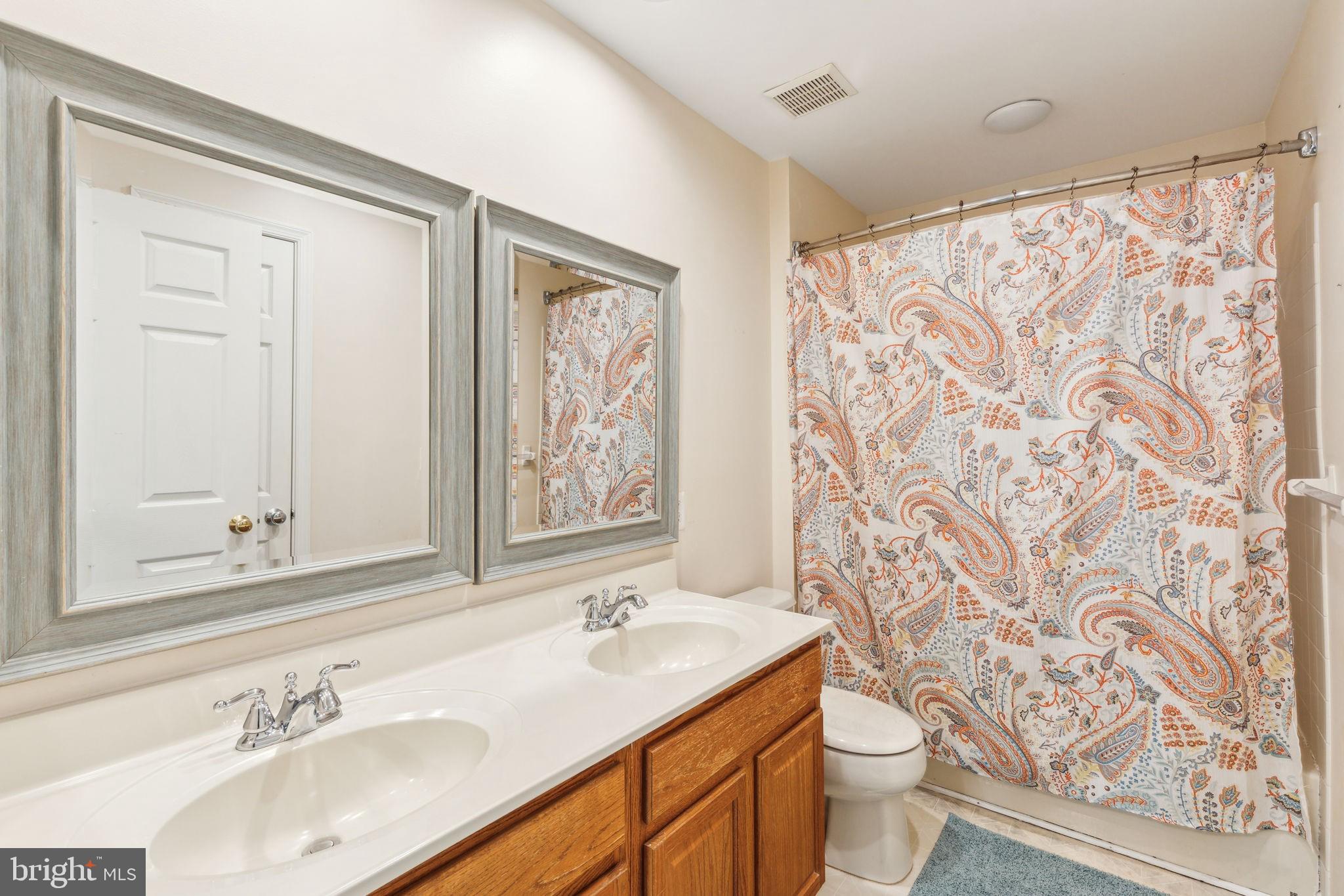 OLD MILL POINTE - Residential