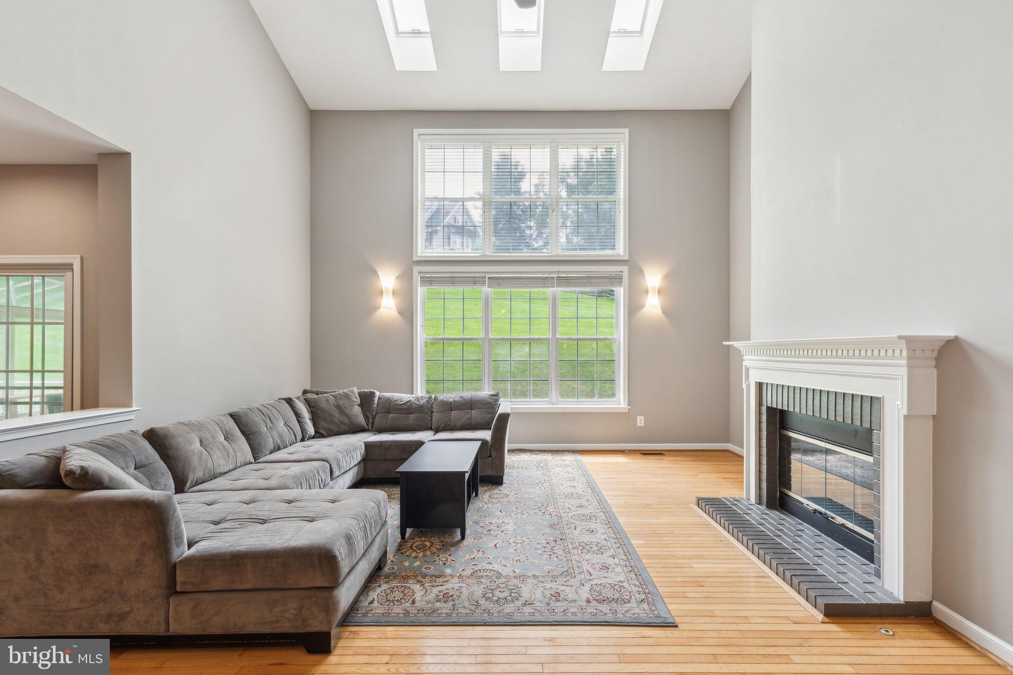 OLD MILL POINTE - Residential