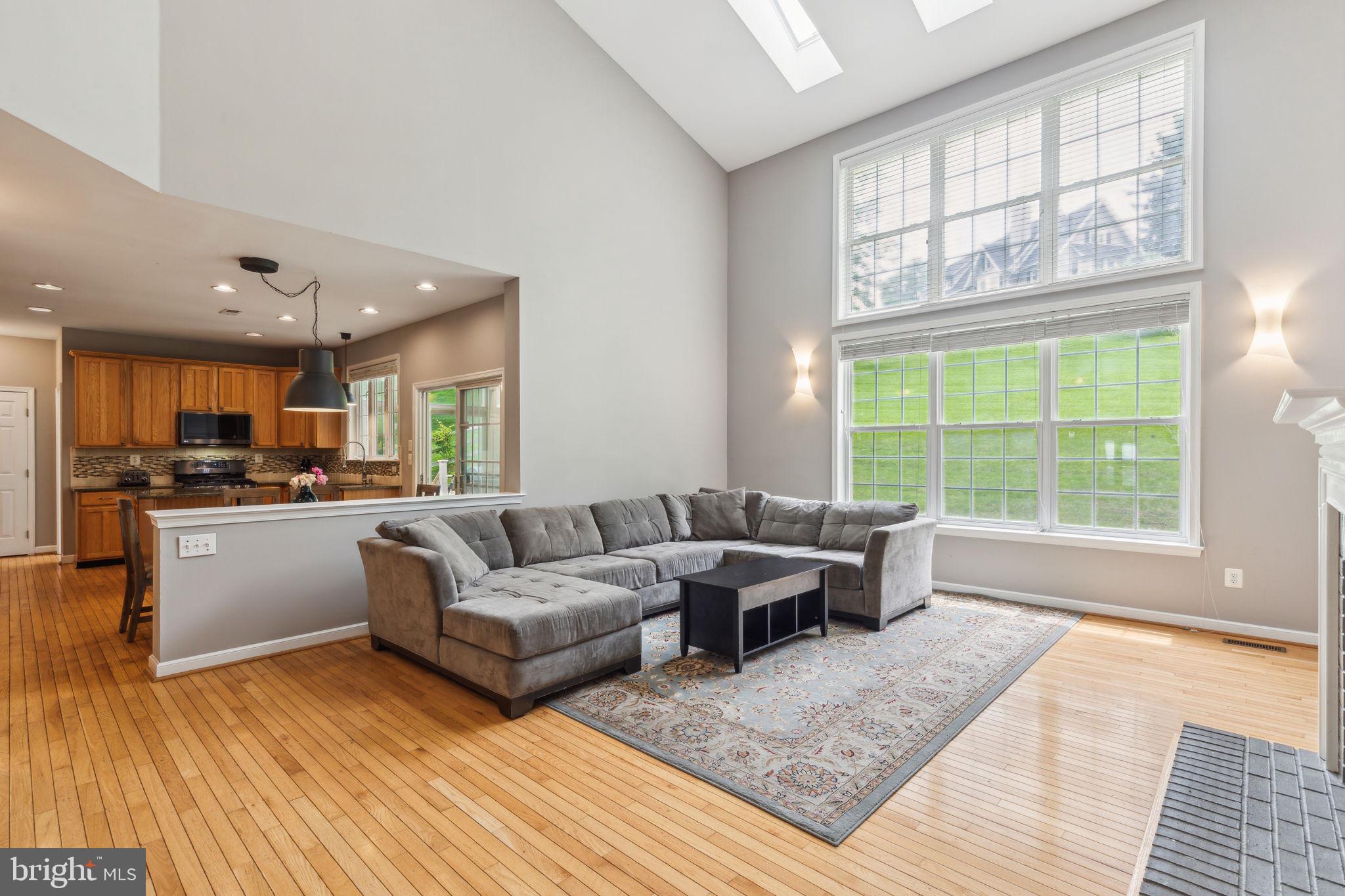 OLD MILL POINTE - Residential