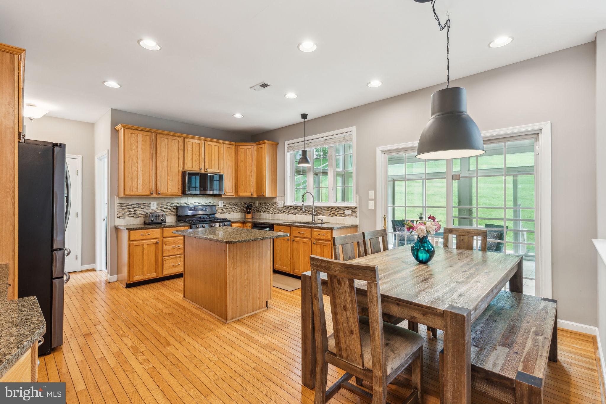 OLD MILL POINTE - Residential