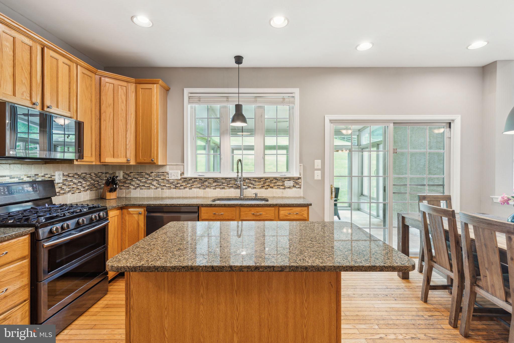 OLD MILL POINTE - Residential