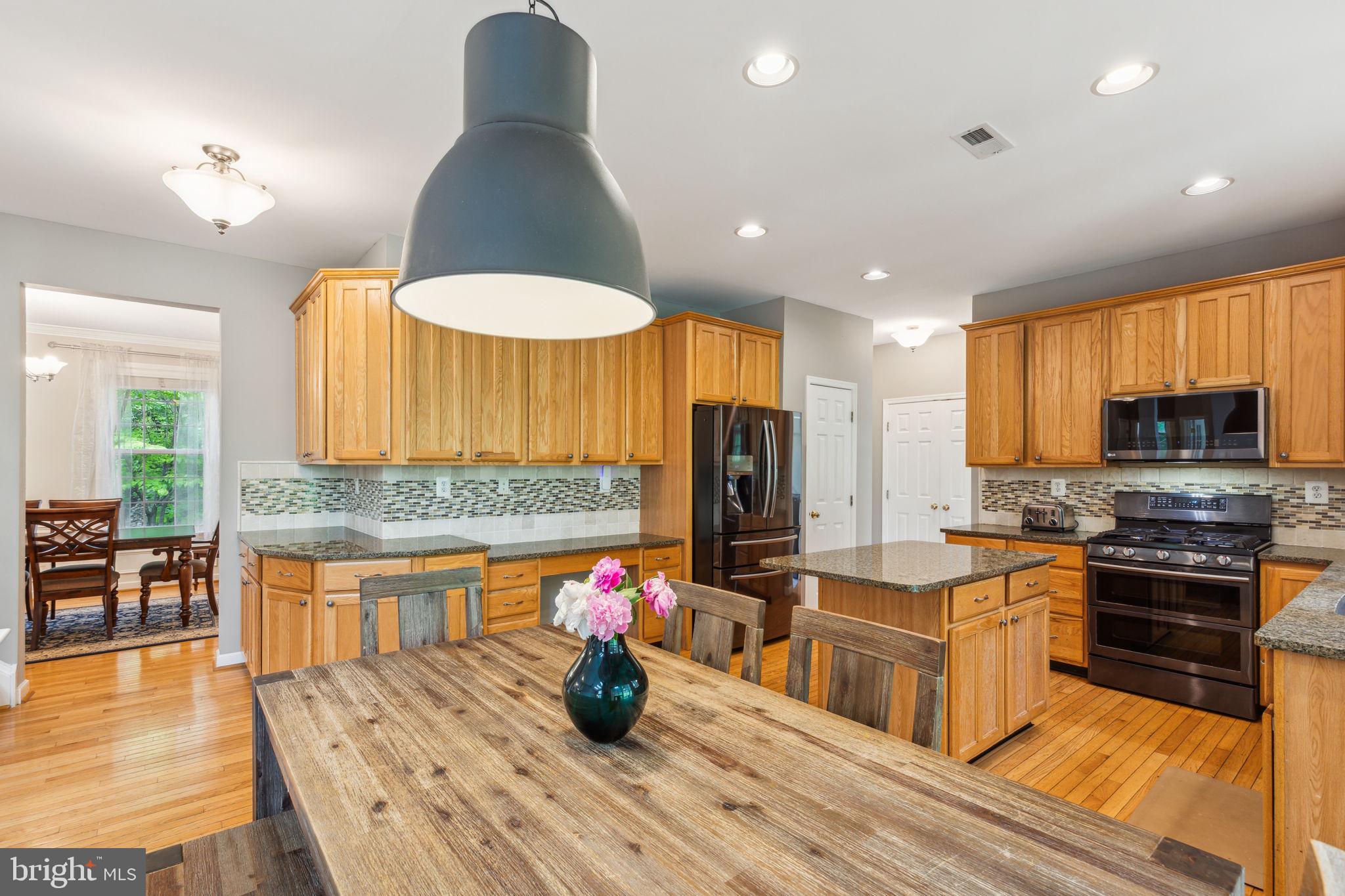 OLD MILL POINTE - Residential