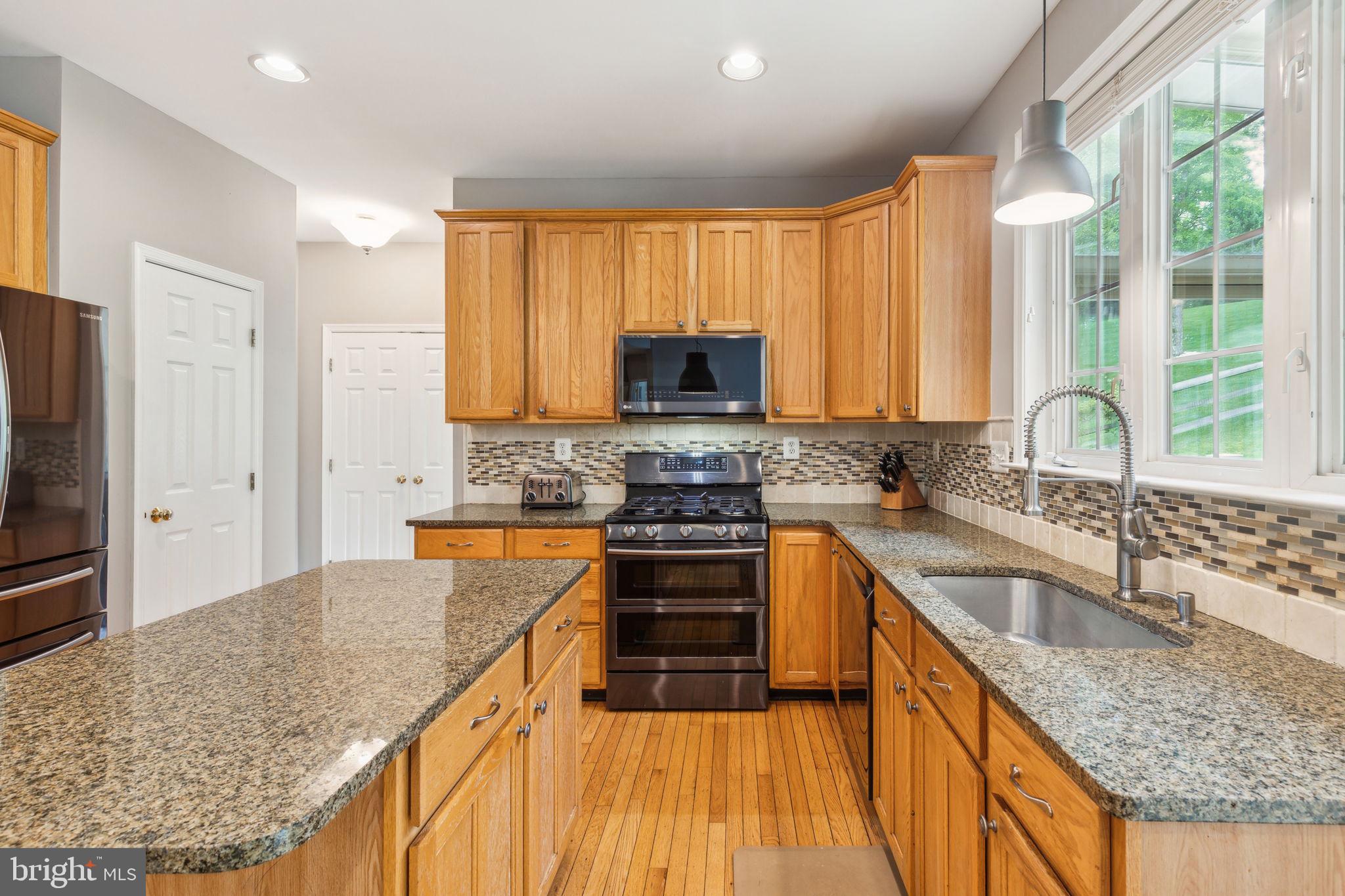 OLD MILL POINTE - Residential