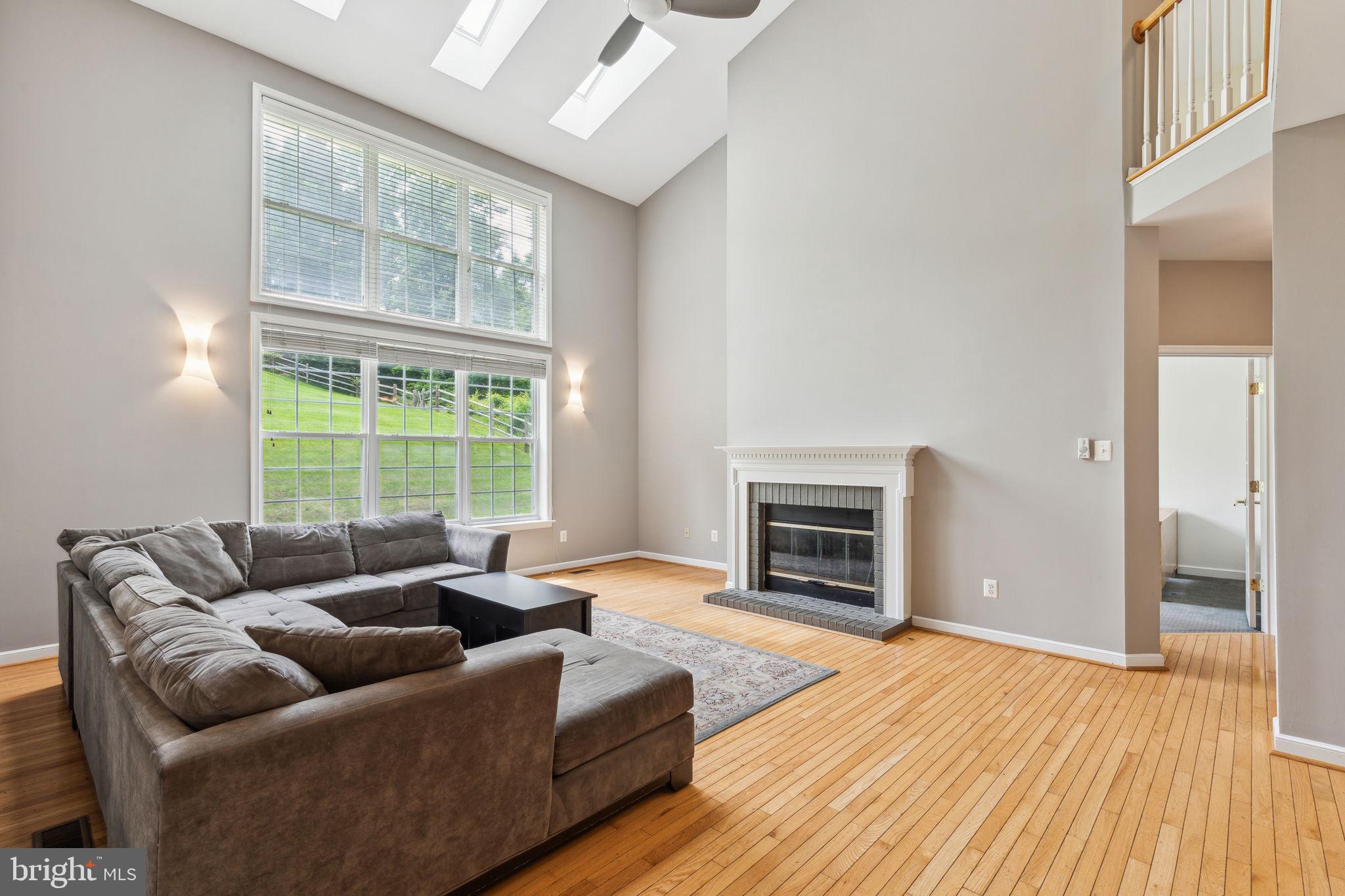 OLD MILL POINTE - Residential