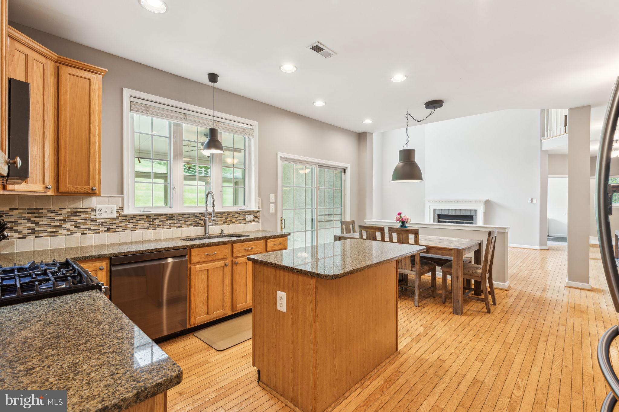 OLD MILL POINTE - Residential