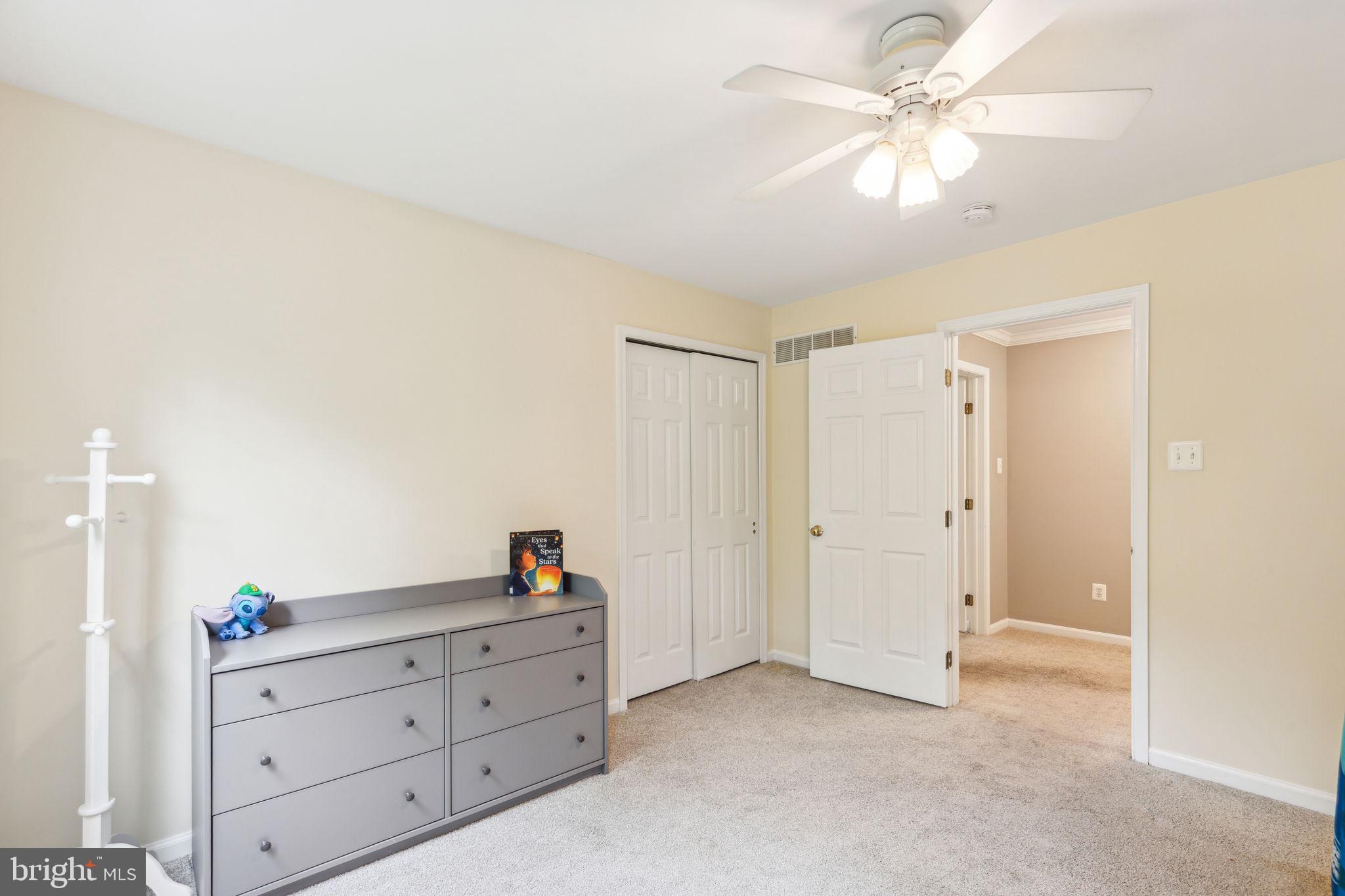 OLD MILL POINTE - Residential