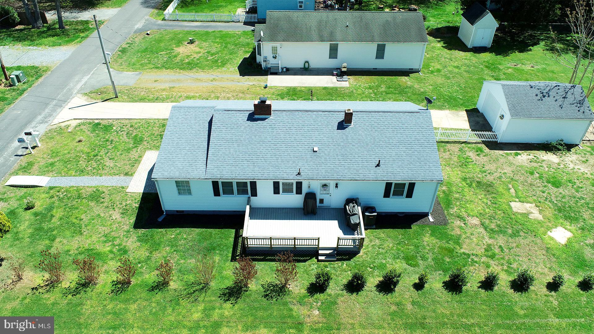 HOLLYWOOD SHORES - Residential